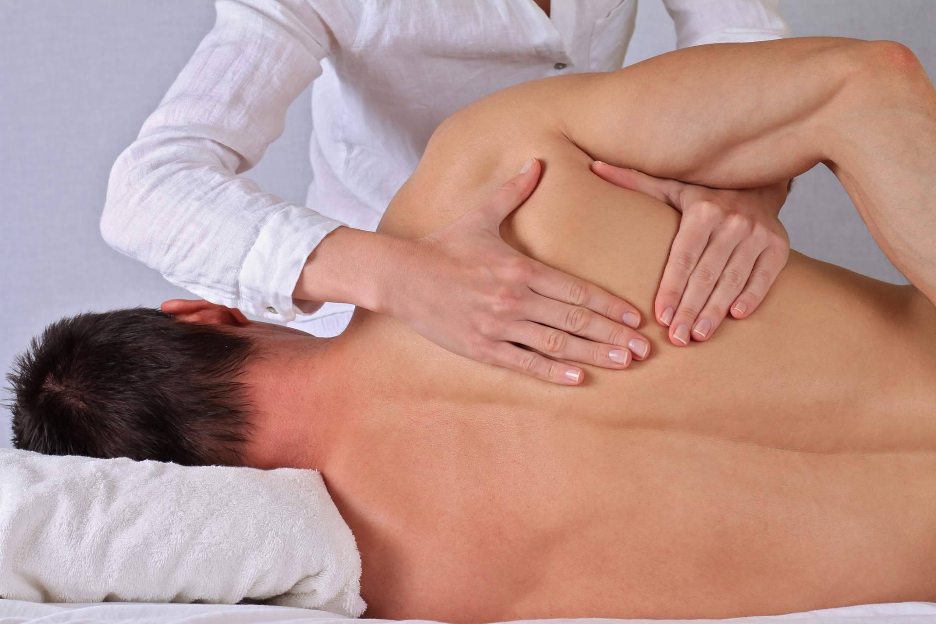 La osteopatía y los beneficios que aporta, por Clínica Viasalud