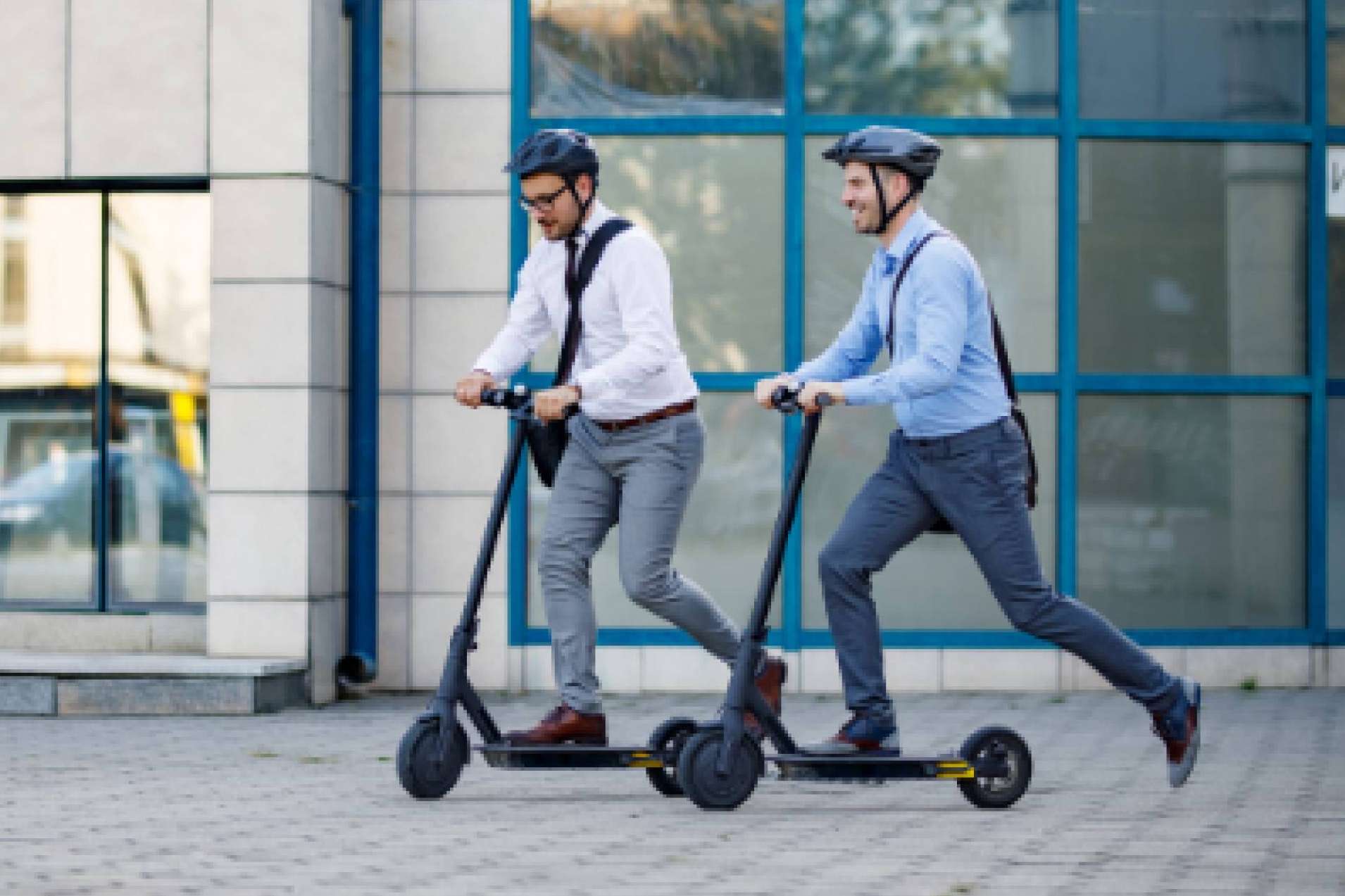 HTO Urban Movility vende patinetes eléctricos para adultos