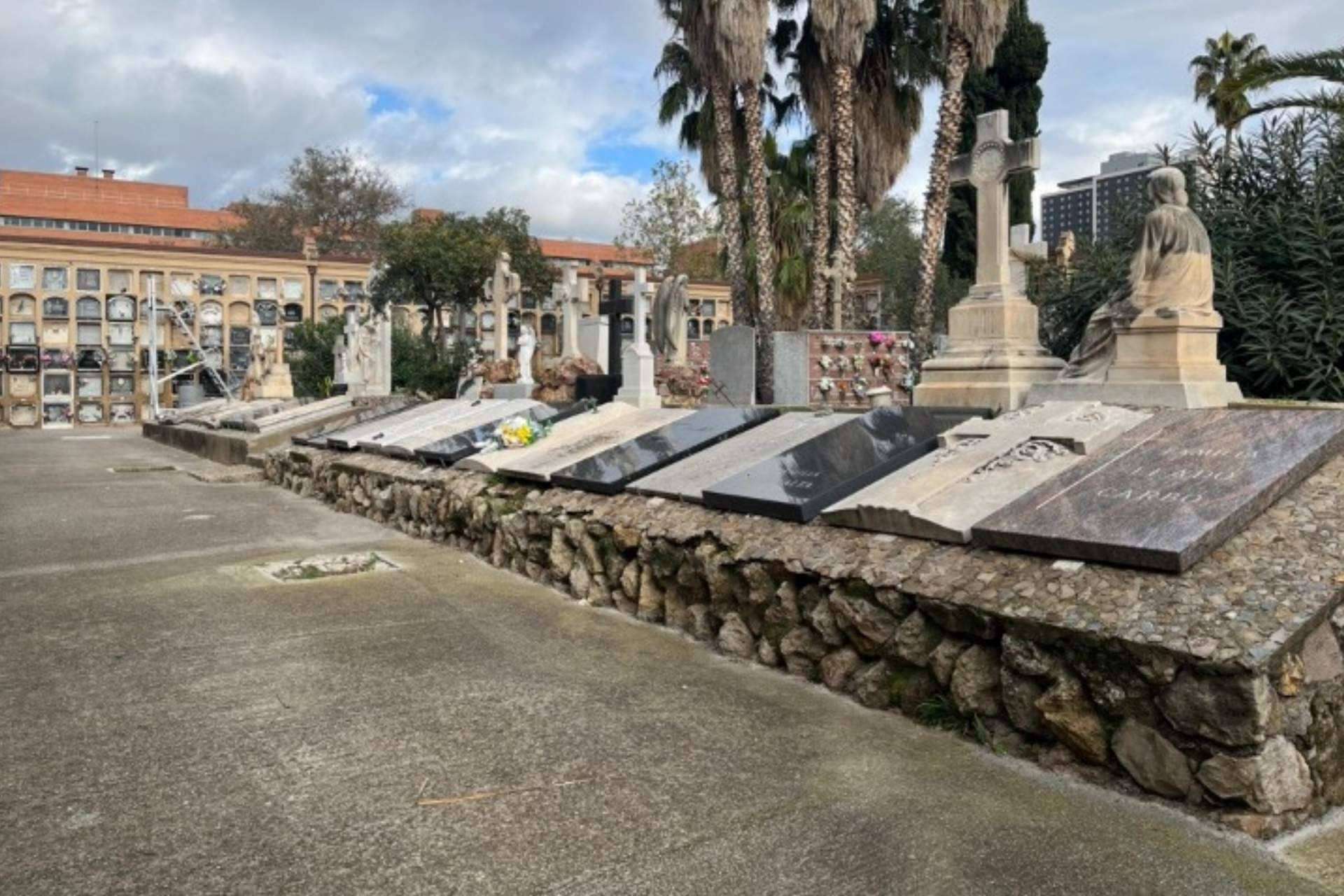 ¿Qué son las sepulturas y qué tipos existen? Funos