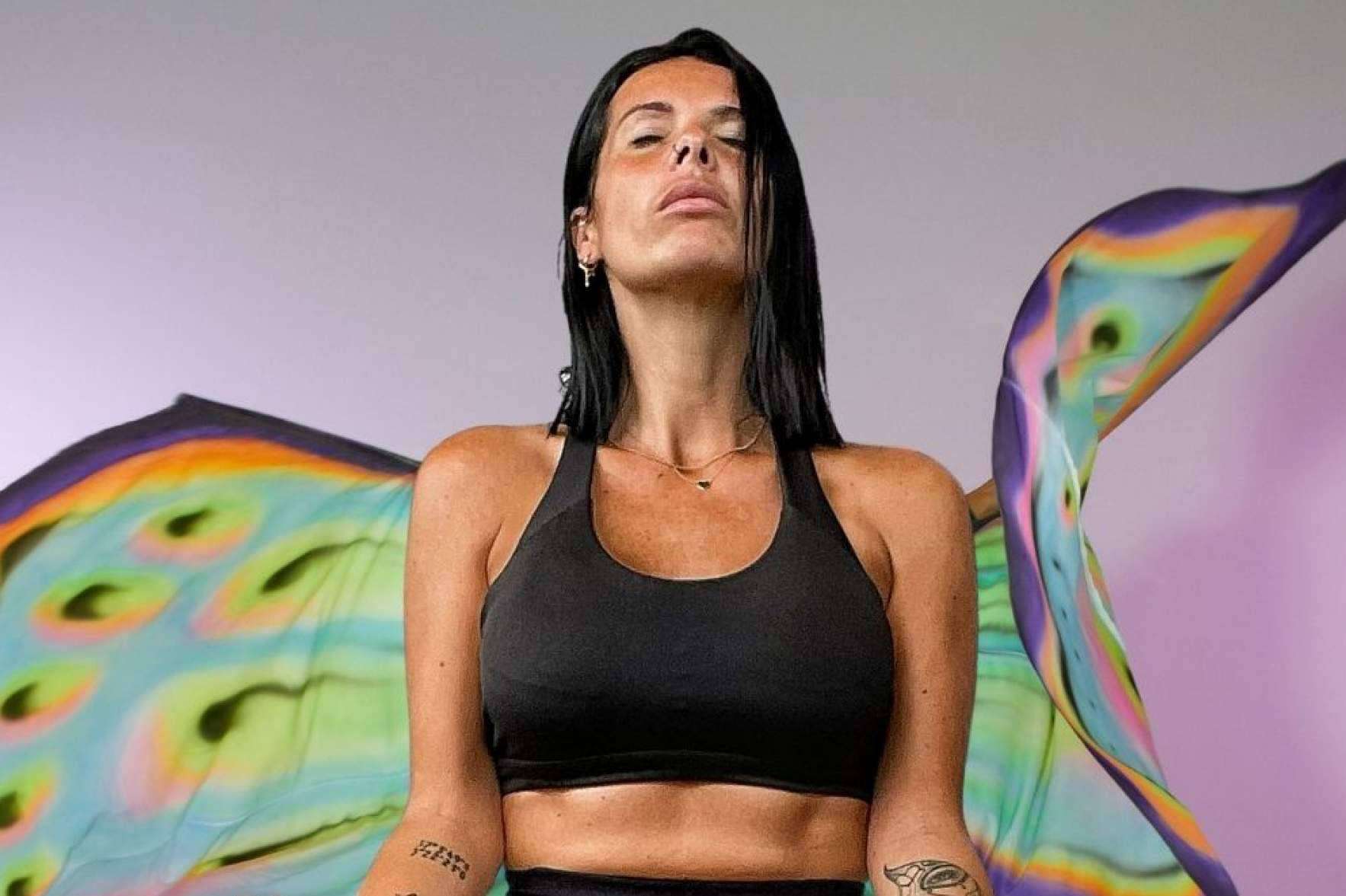 Ganar autoestima y sanar las heridas emocionales con la nueva formación gratuita de la coach Nessita Arauz