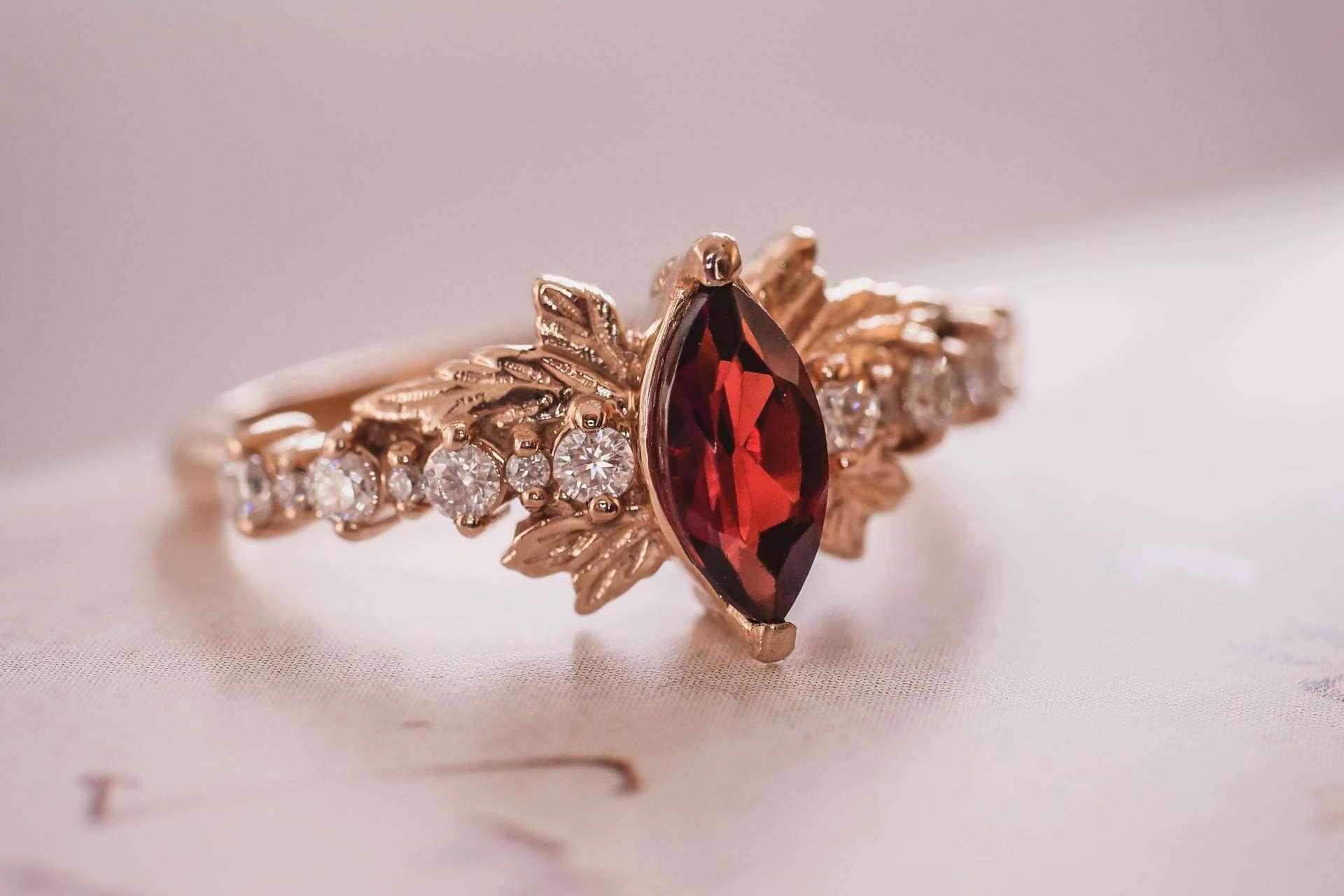 Eden Garden Jewelry, la firma familiar que elabora anillos de compromiso para personas de todo el mundo