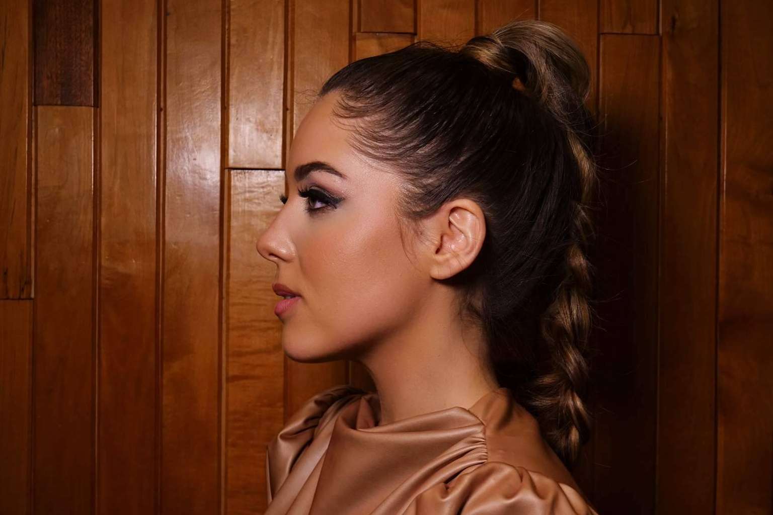 Ina Shai presenta Oh My God, una increíble versión en directo de la reciente canción de Adele