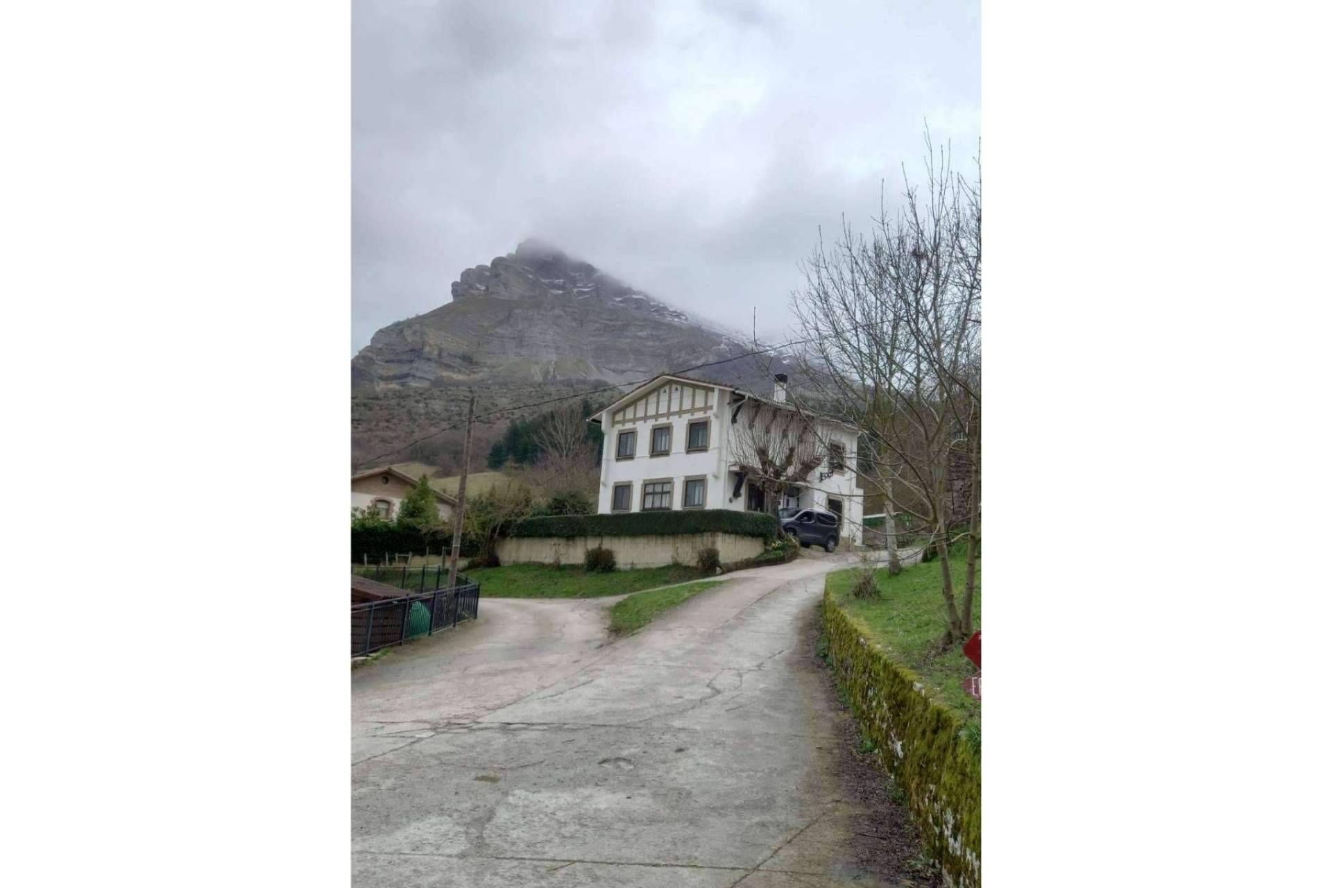 Hacer turismo en Navarra y desconectar en la Casa Rural Ixurkonea