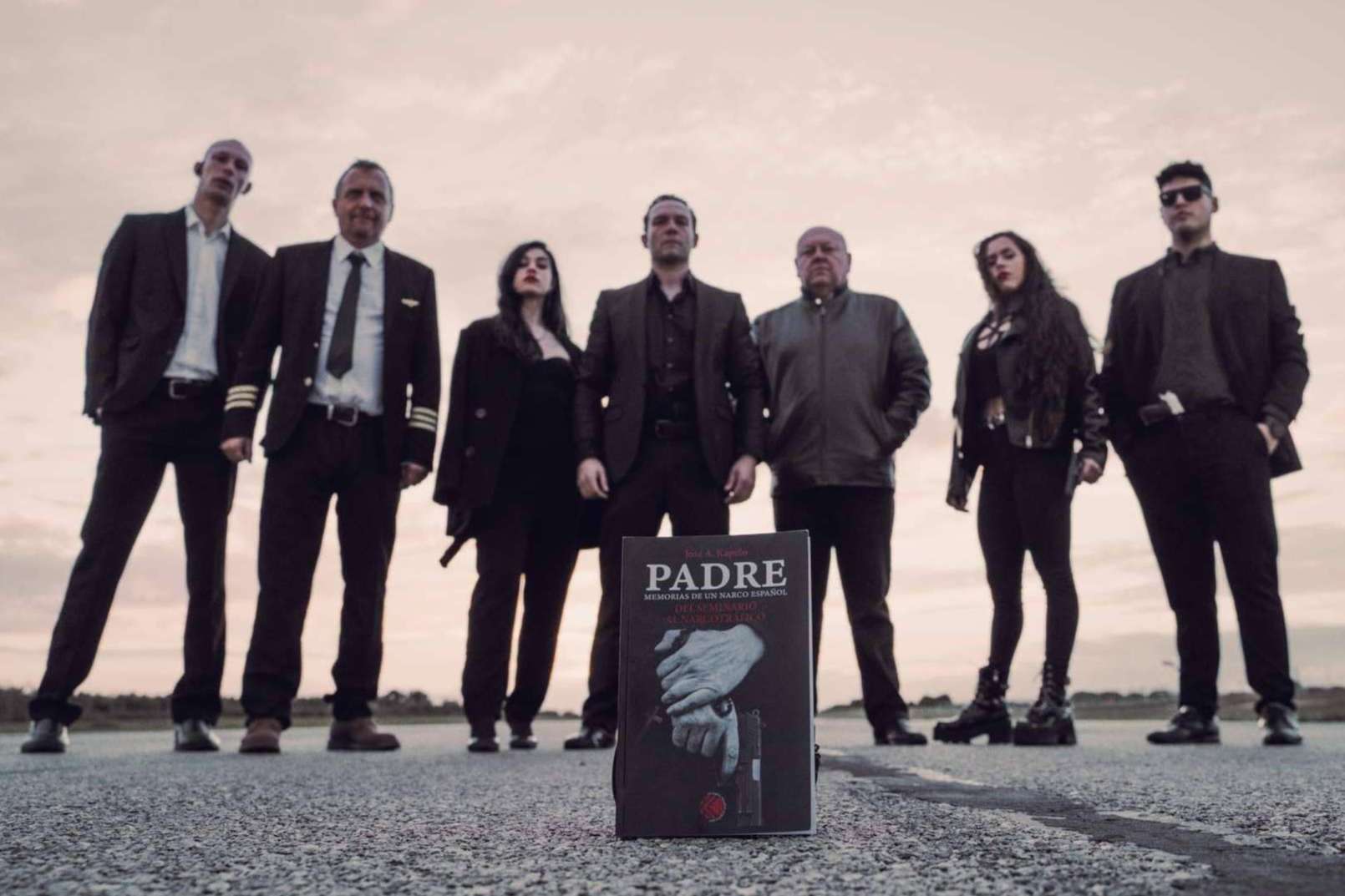 El escritor de novela negra policíaca José Antonio Kapelo es el autor del libro Padre