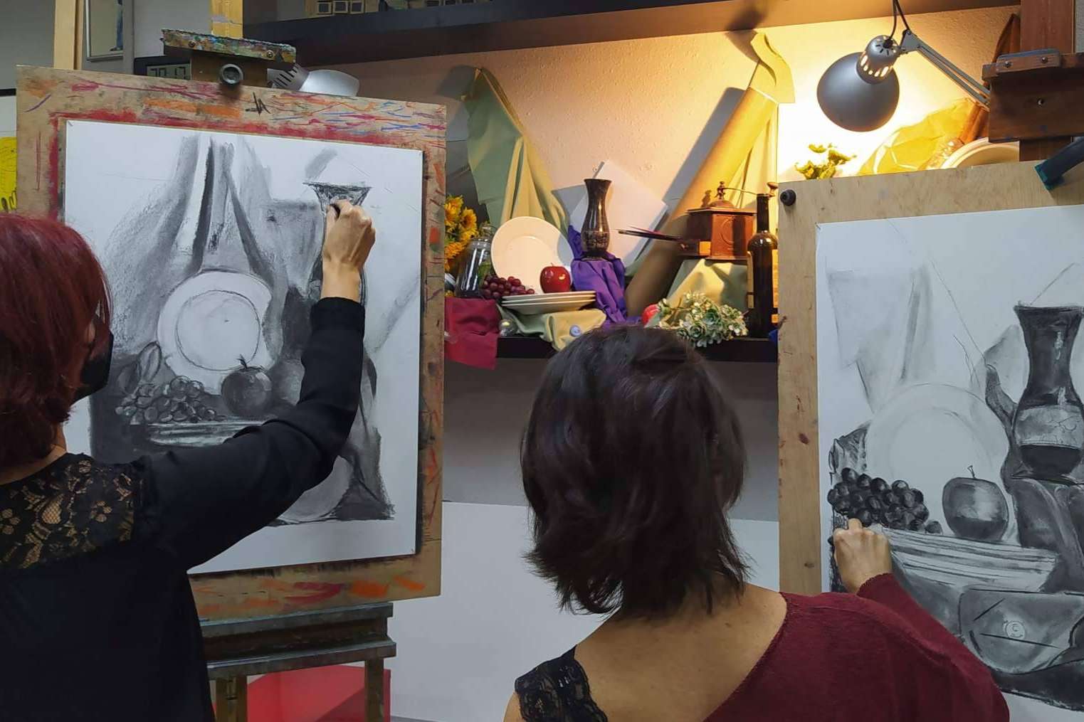 Estudio Ilógico ofrece clases de pintura y dibujo para todos los niveles