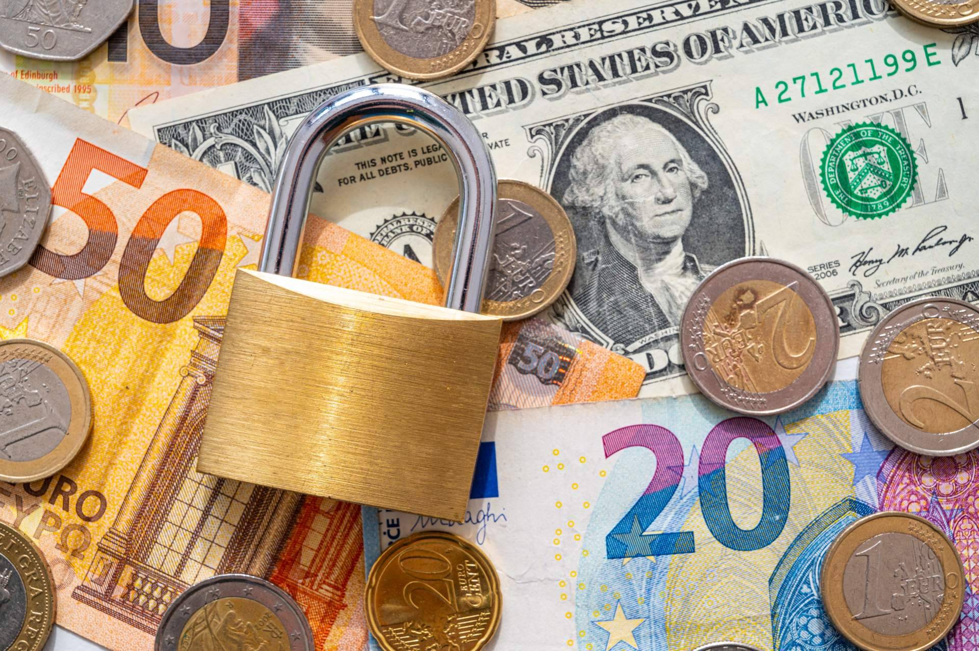 La firma abusosfinancieros.com embarga a uno de los bancos más importantes de España