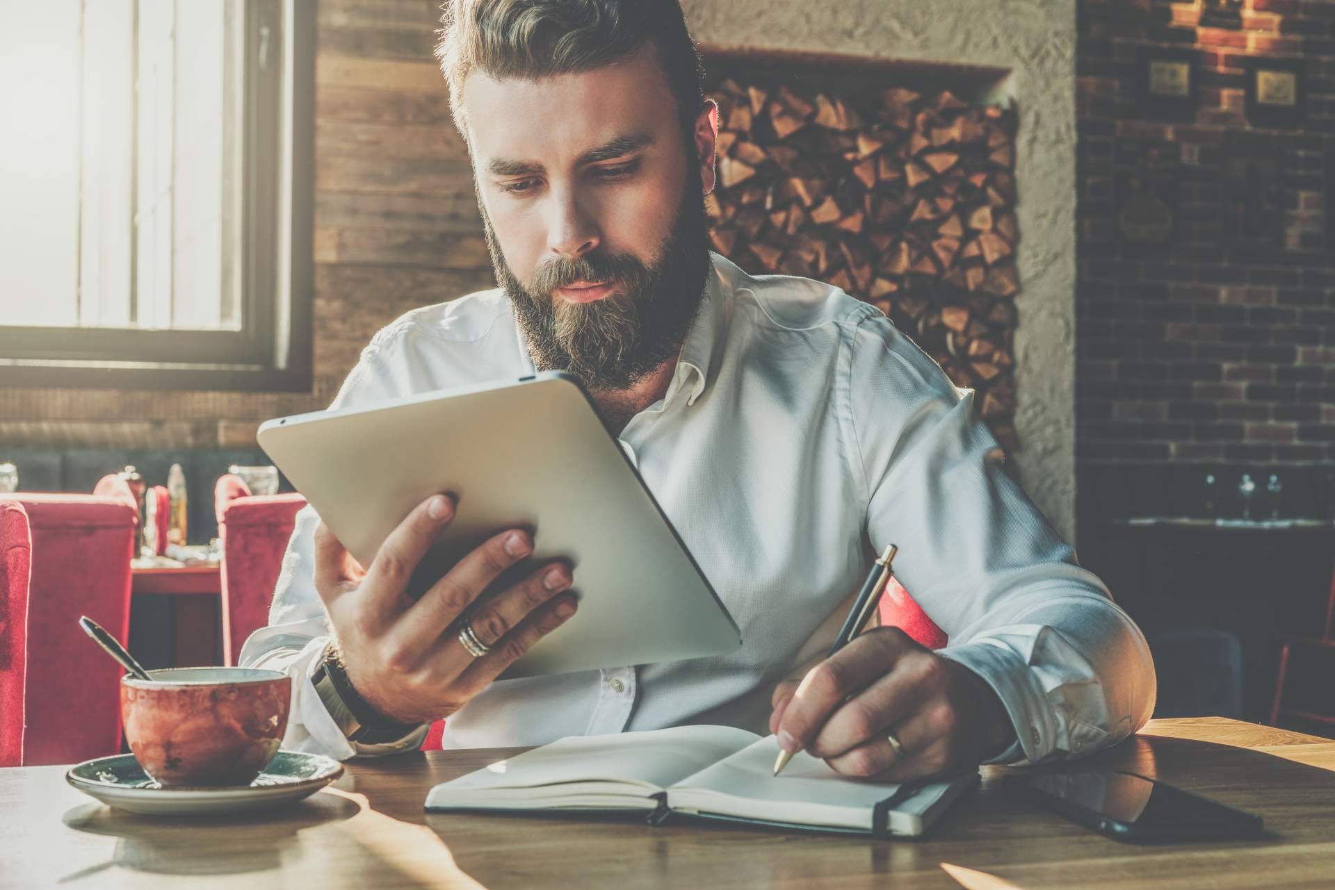 Tendencias digitales del 2022 en un ebook de Pukkas