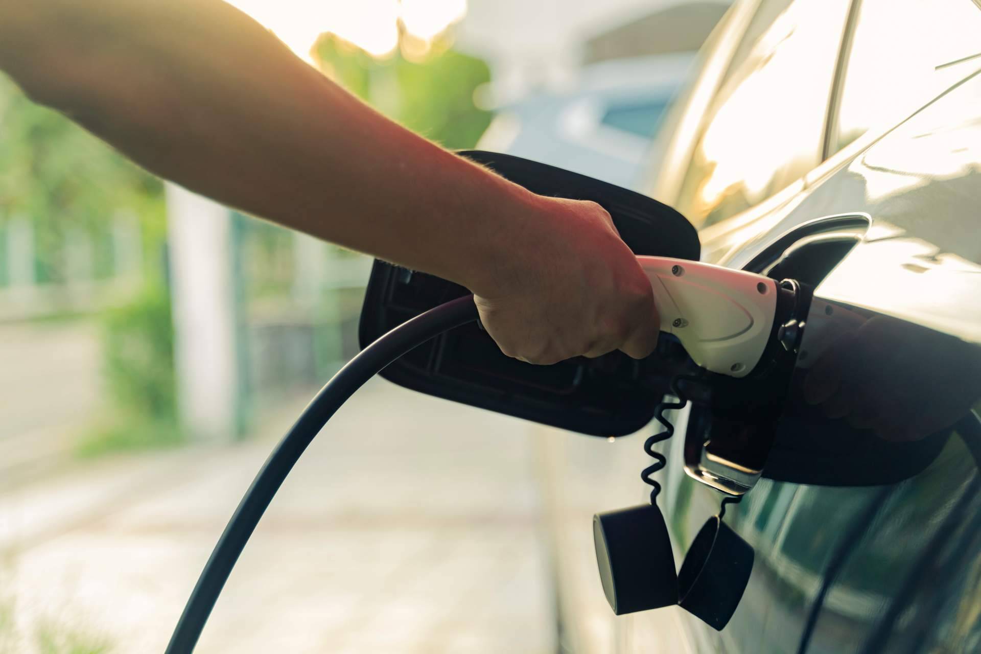 La adaptación de la compañía Atlántica Garantía S.A. en el mercado de vehículos eléctricos de segunda mano