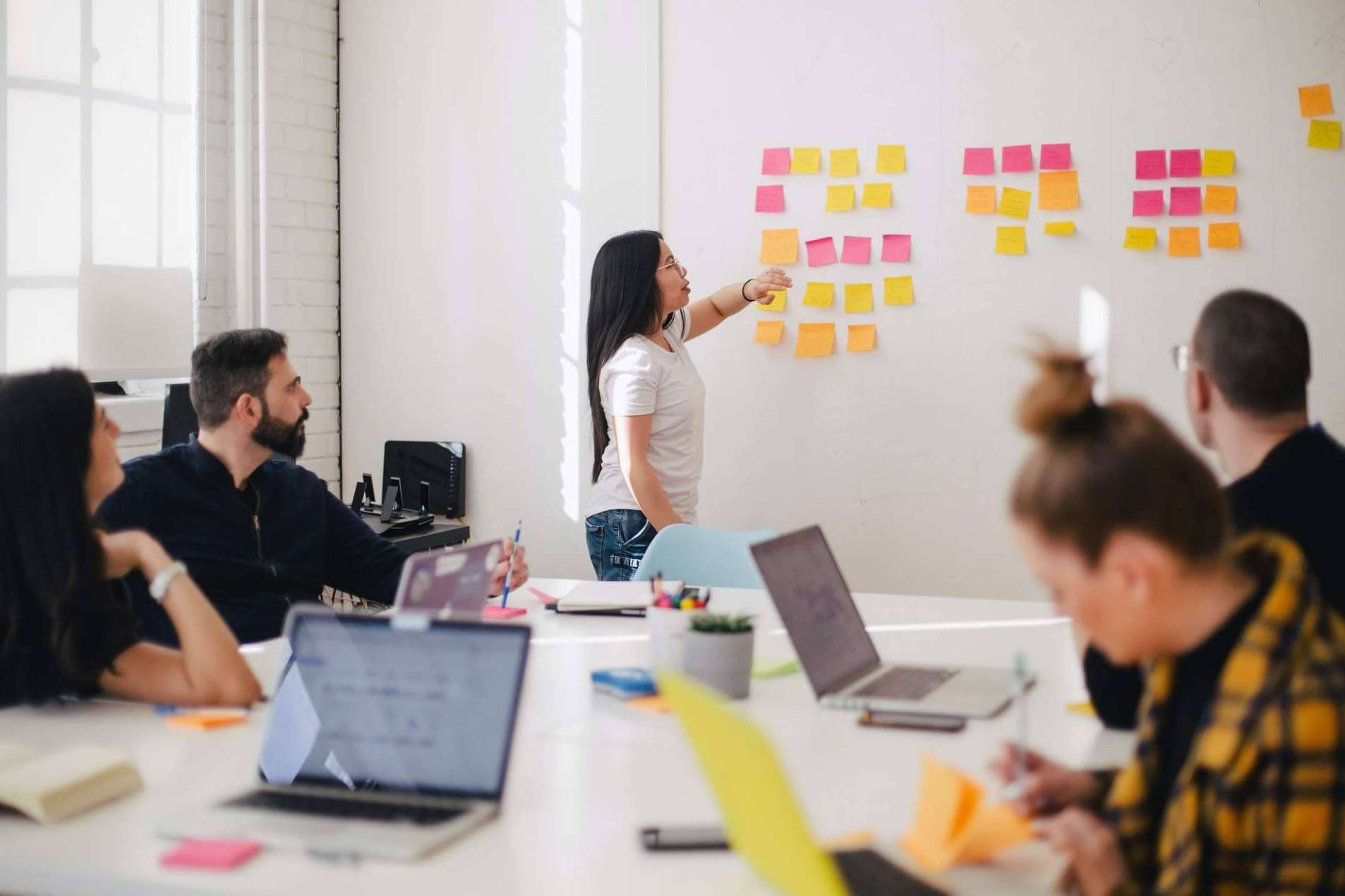 ene Consulting expone los retos a los cuales se enfrentan las empresas cuando empiezan a crecer