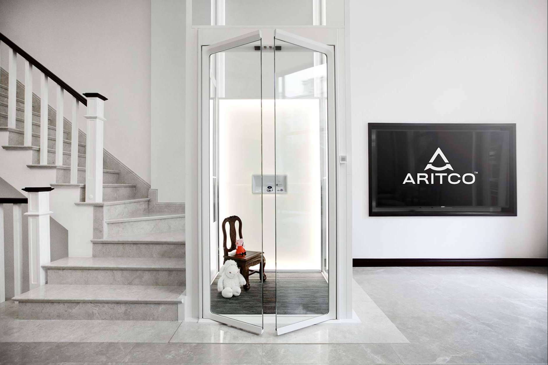 Elevar la calidad de vida y ganar comodidad en el hogar con un ascensor Aritco HomeLift