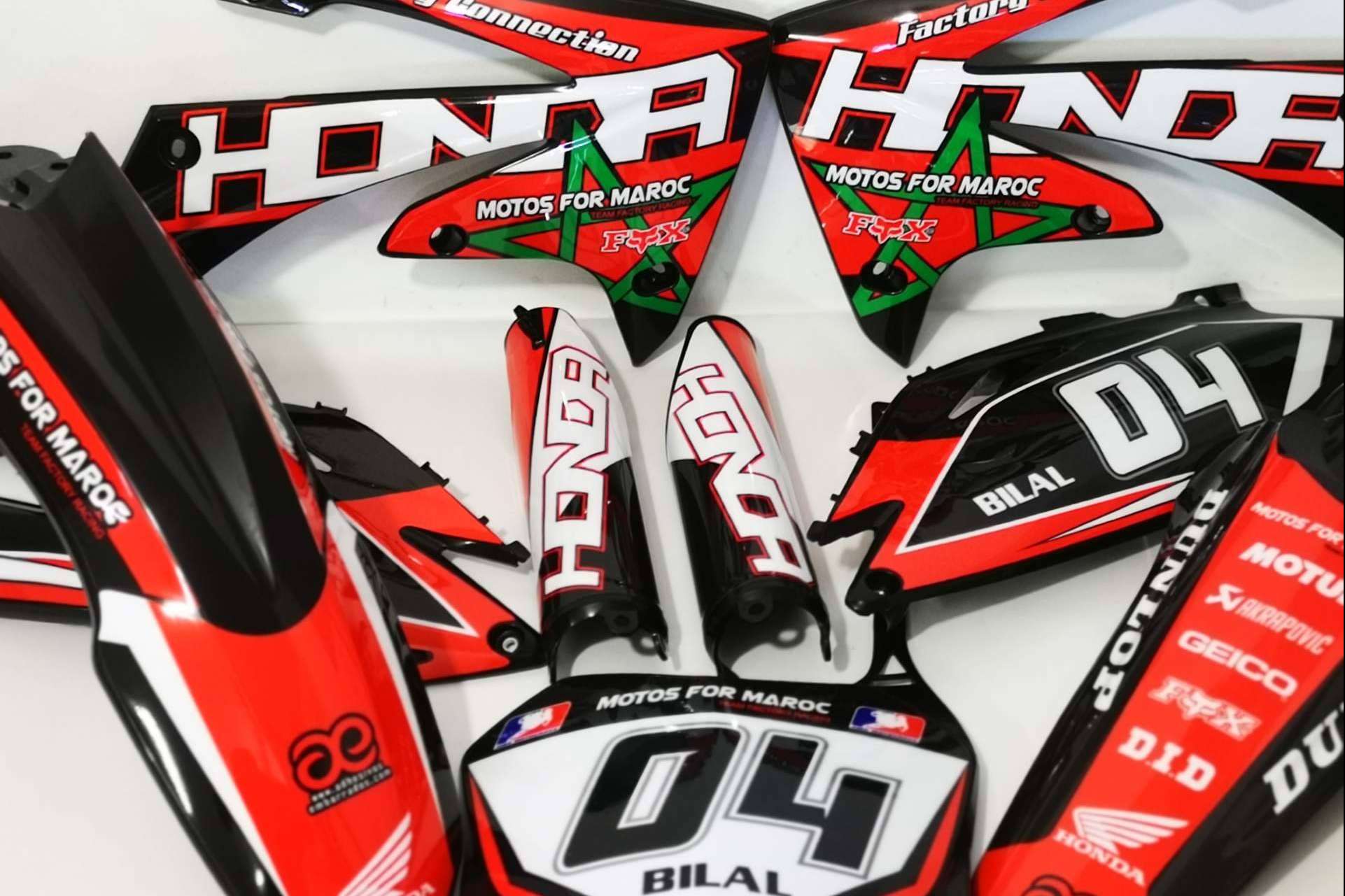 ADHESIVOSEMBARRADOS ofrece plásticos y adhesivos para motos off road