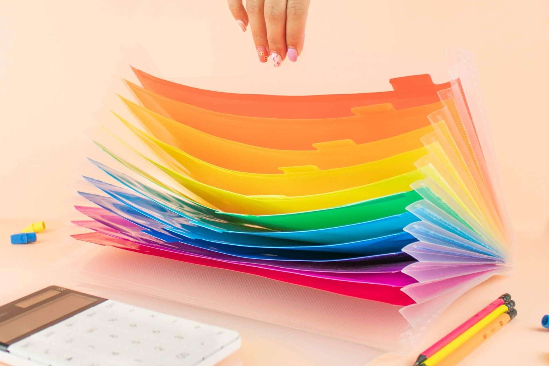 Artículos de papelería y material escolar en Main Paper