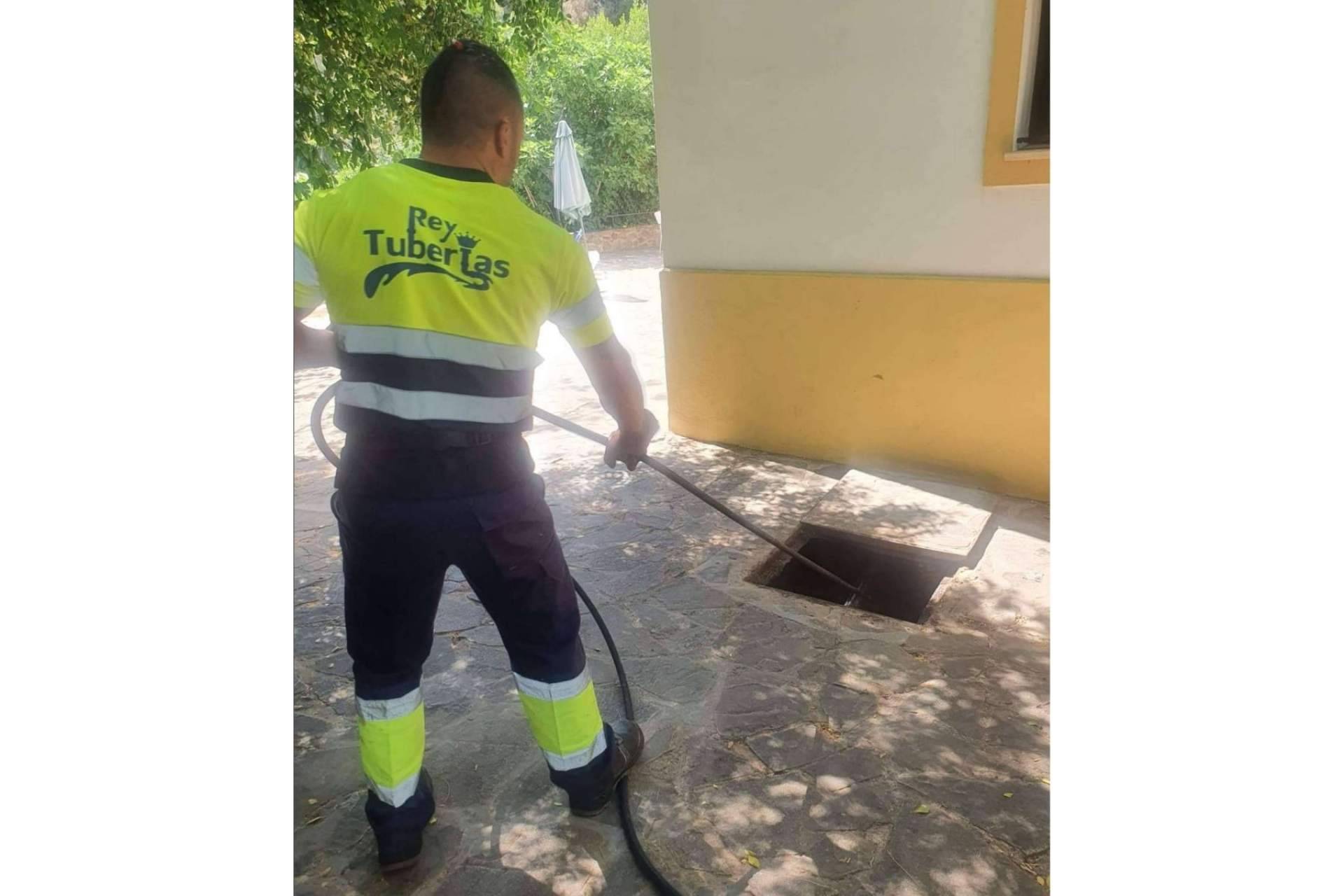 Rey Tuberías, expertos en desatoros domésticos con profesionalidad y eficiencia