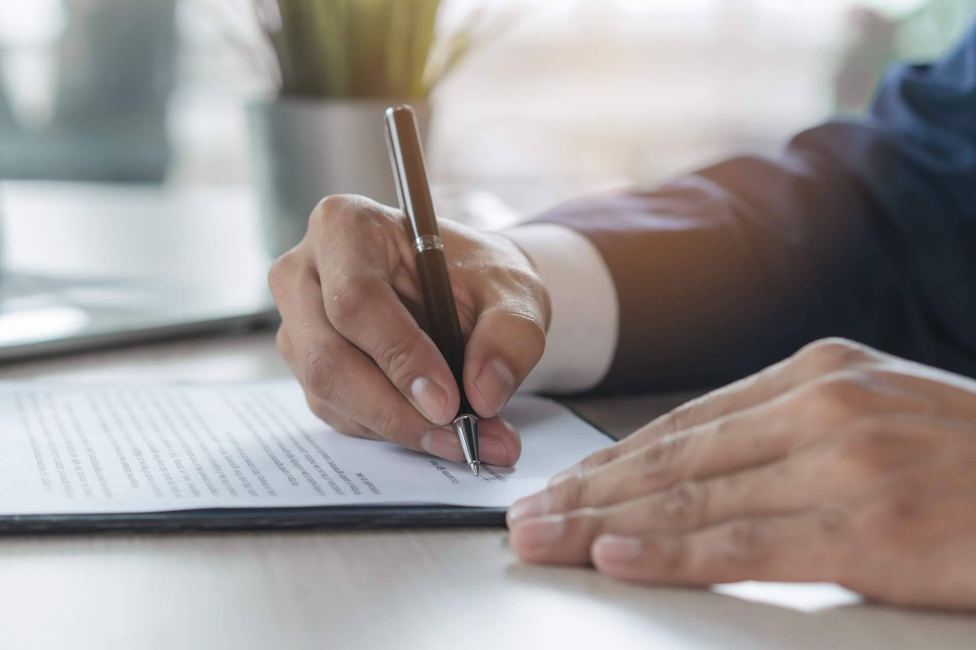 Las claves para pedir una hipoteca siendo funcionario, por Helloteca