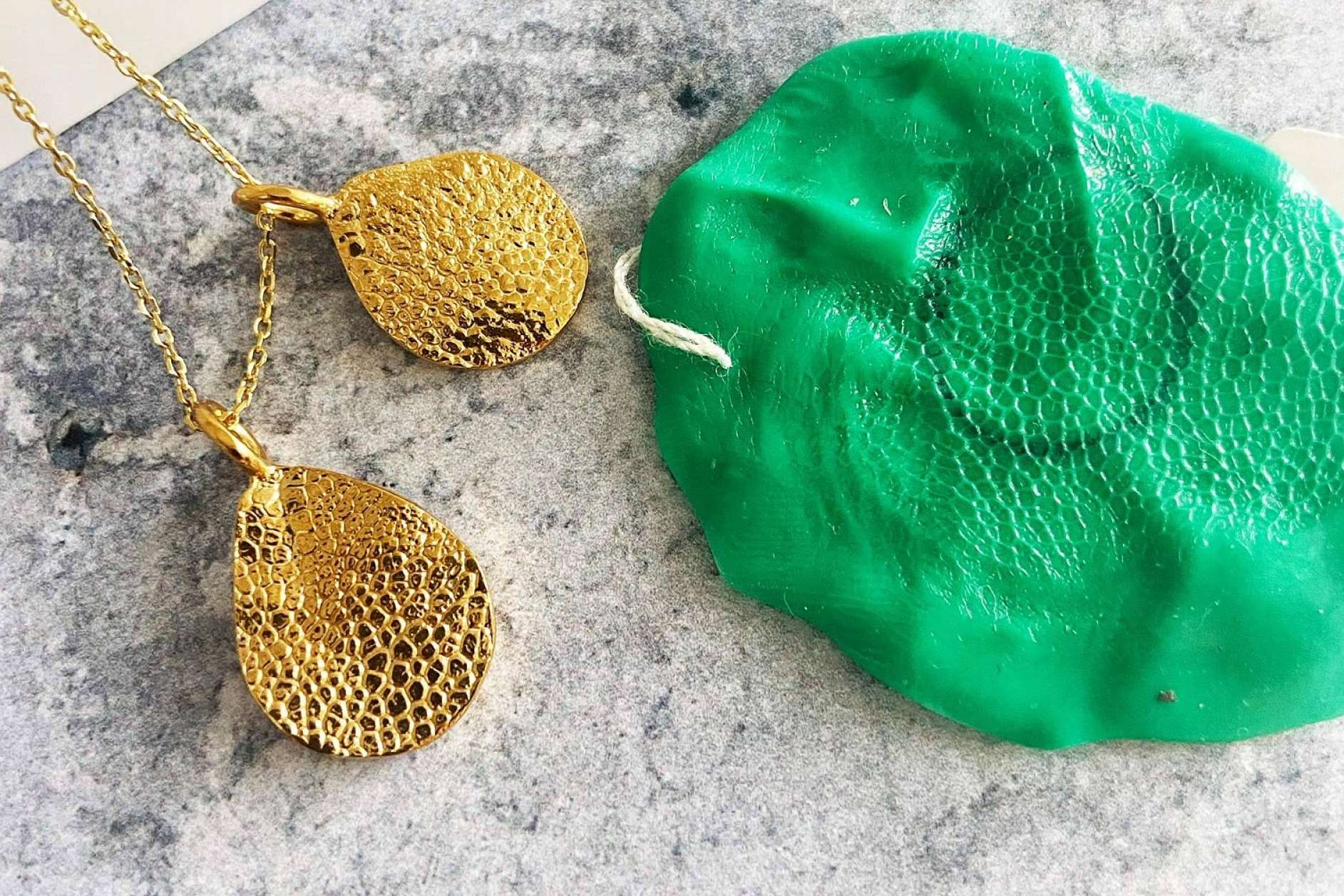 Dejando Huella Joyas diseñan joyas personalizadas para amantes de las mascotas