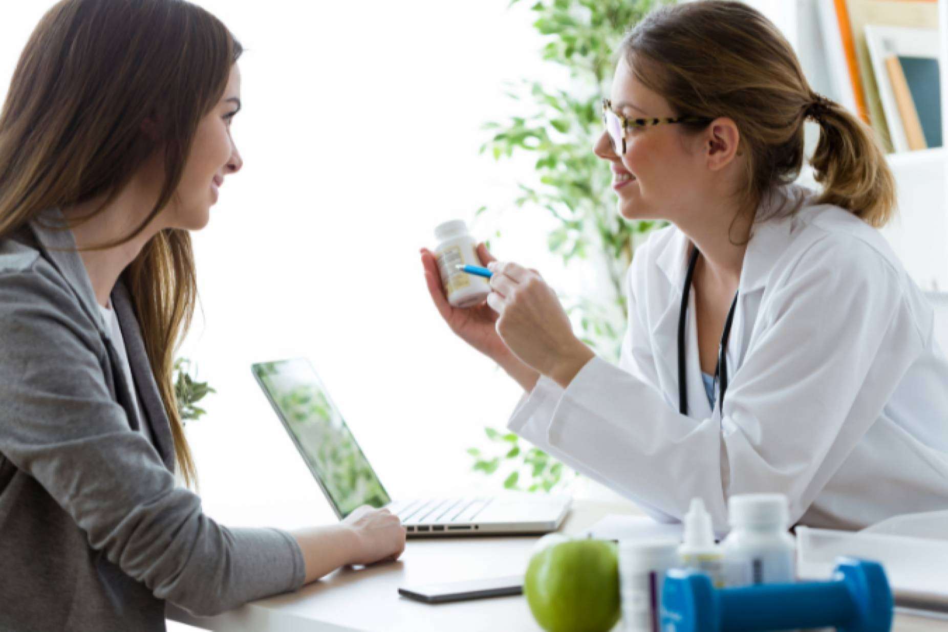 Alzenit, la consulta de nutricionistas en Valencia para el tratamiento de la nutrición hormonal femenina