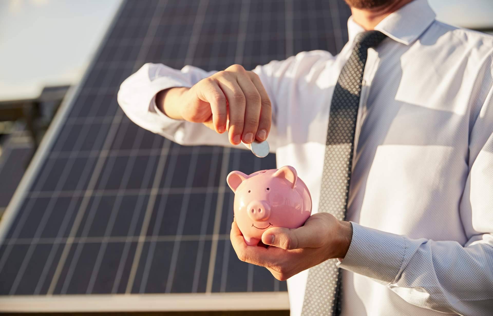 Ahorrar con la energía solar comparando precios de placas fotovoltaicas