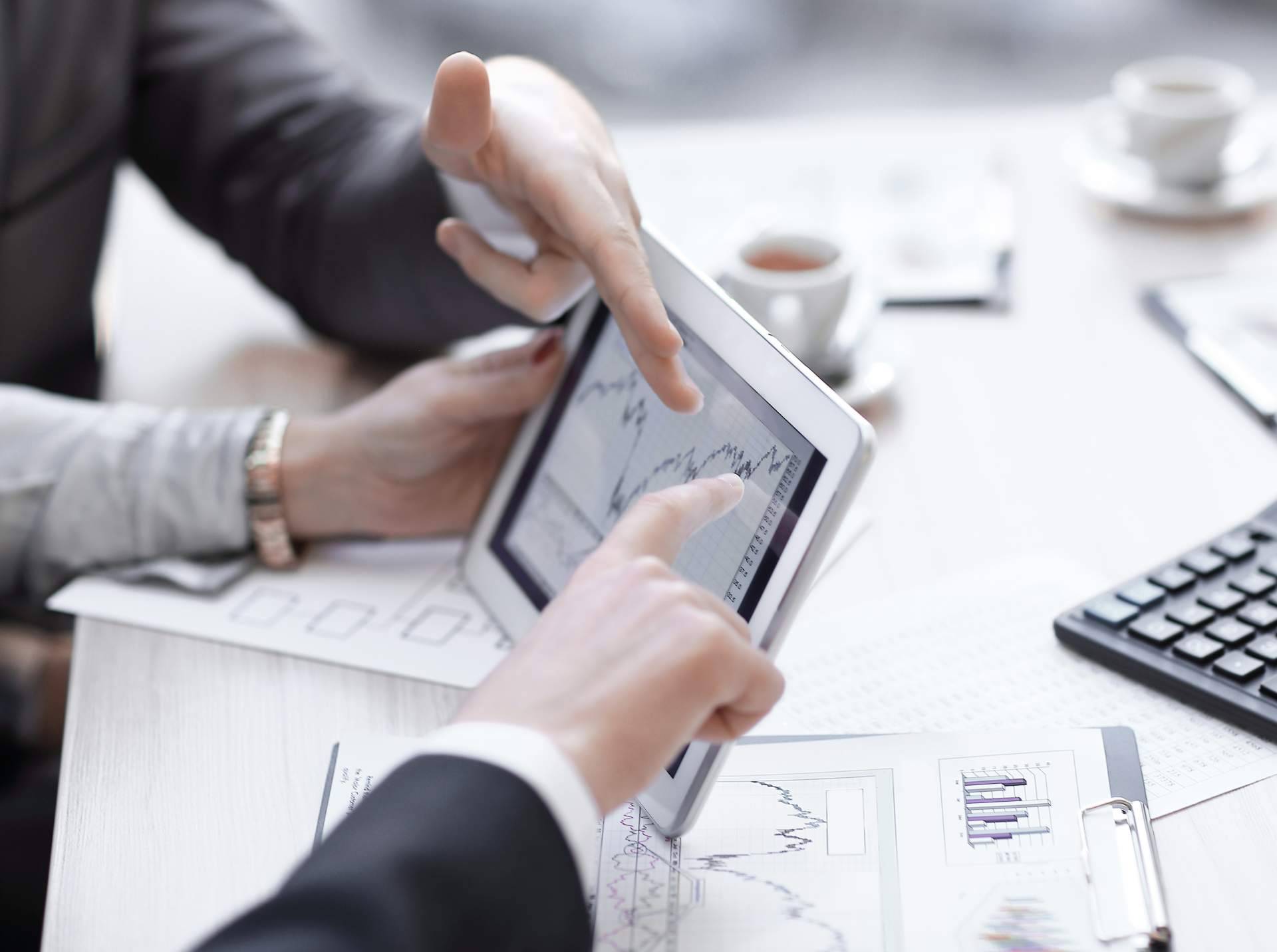 Asesoría de empresas a través de los servicios de CEESA