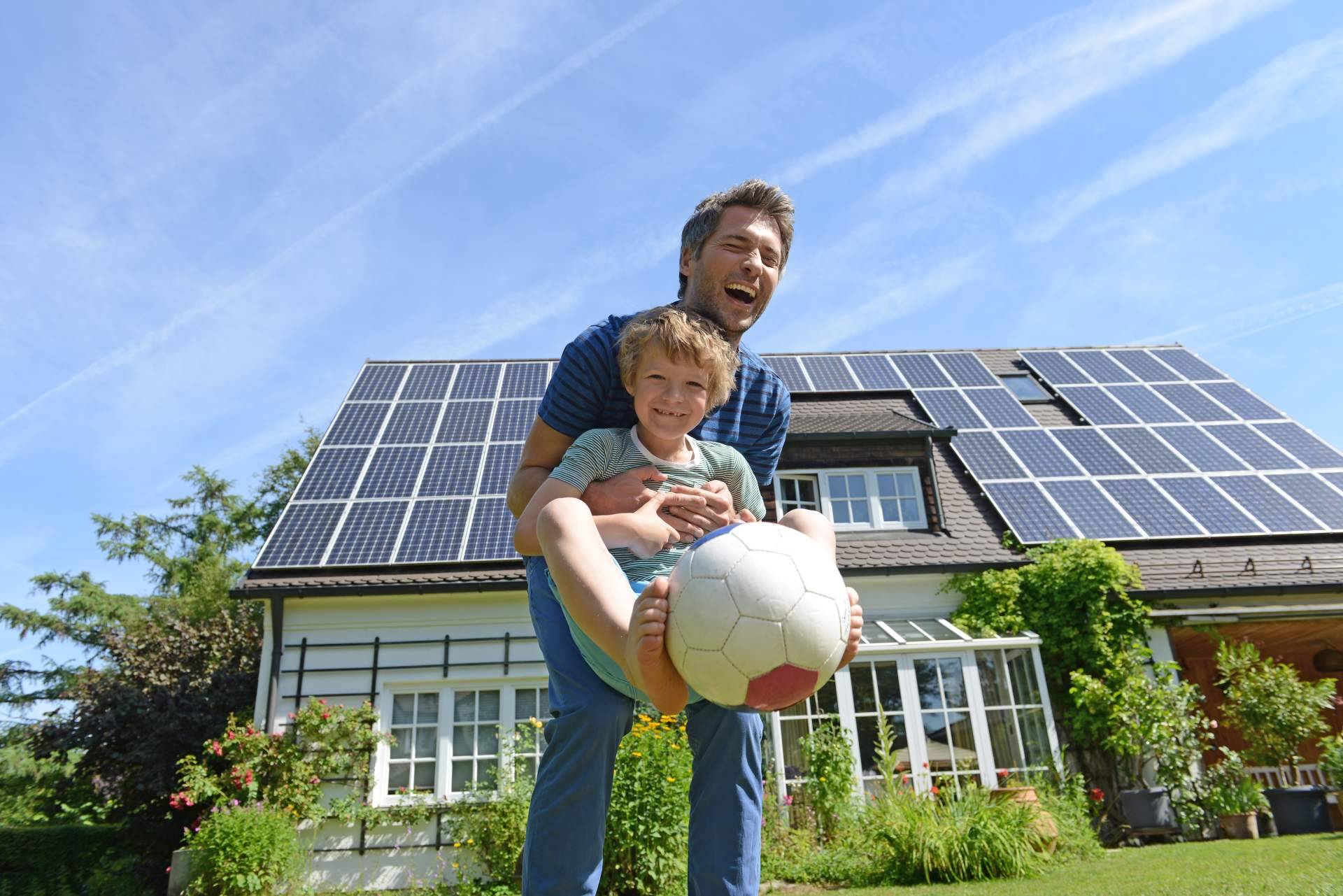 10 beneficios de instalar placas solares en una vivienda en Sevilla
