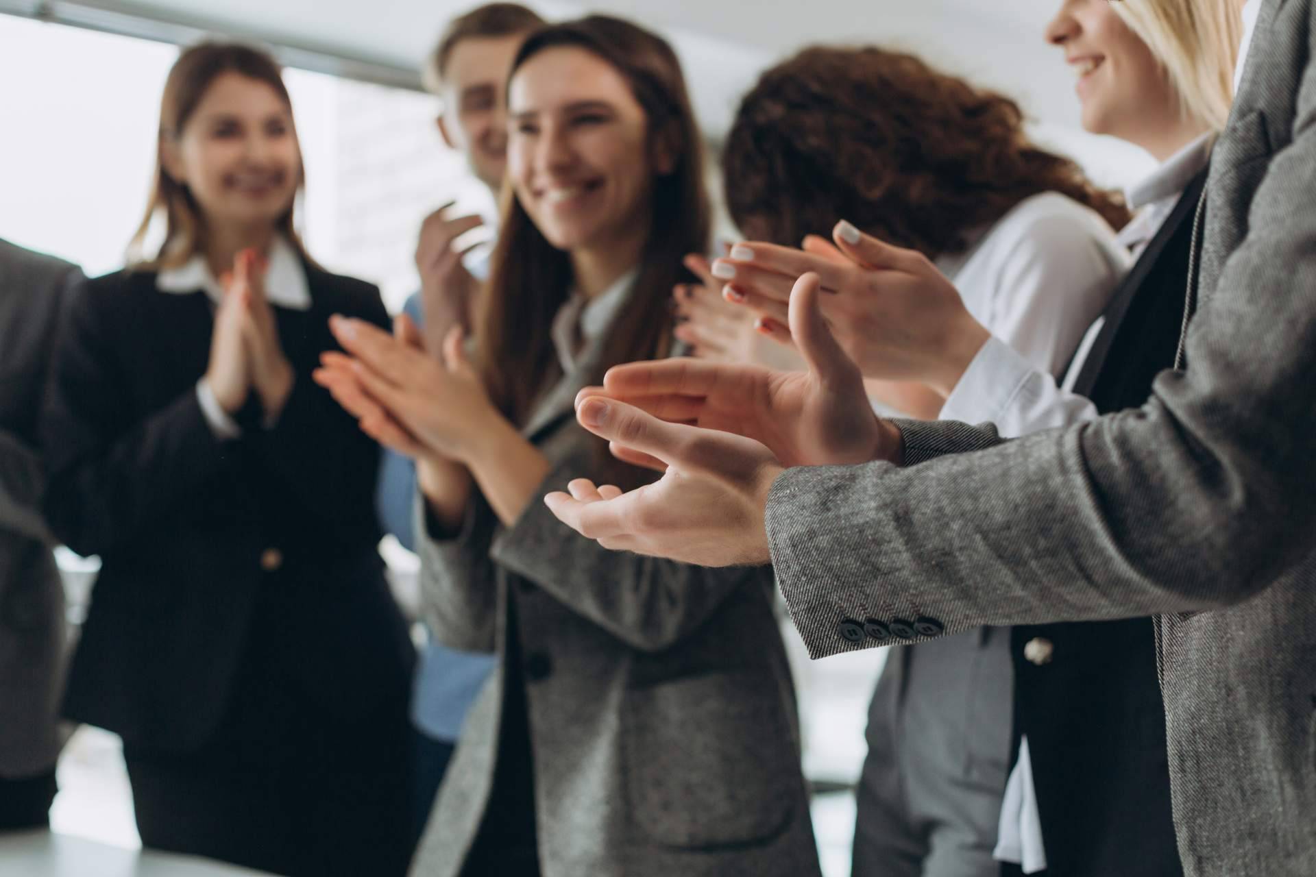 Eres Productividad explica cómo mejorar la productividad y bienestar a través del coaching
