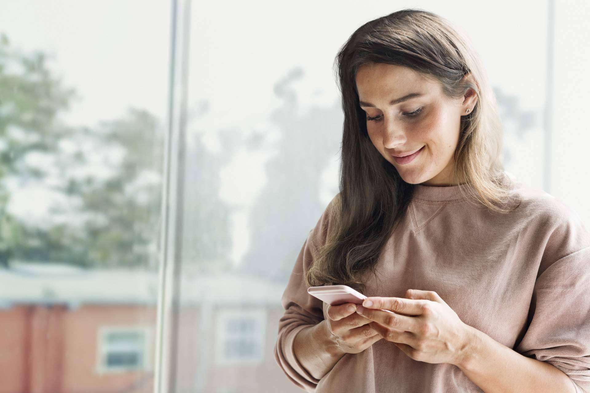 Prevenir la depresión laboral gracias a los investigadores del IBIMA y su nueva app