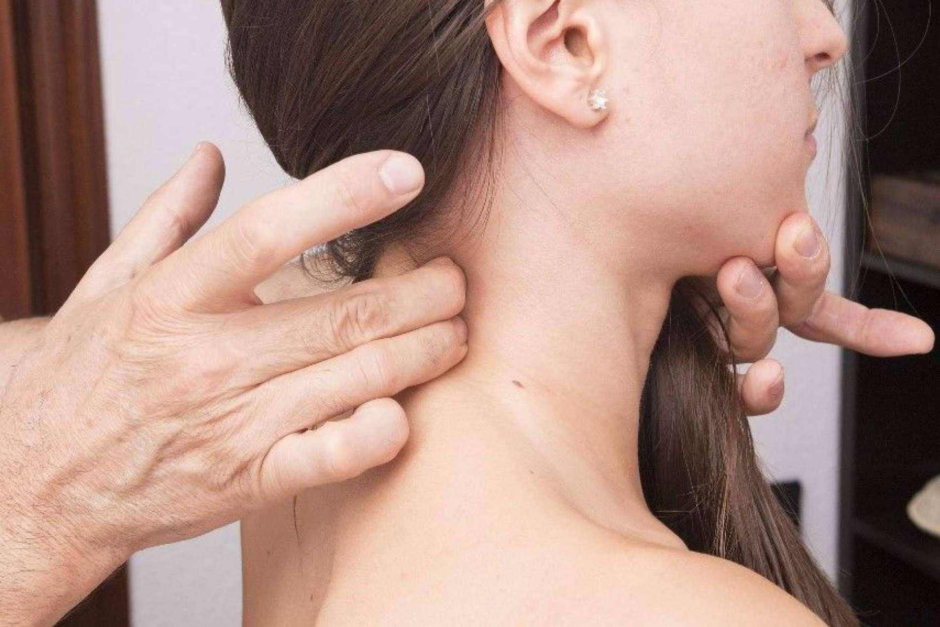 Técnicas osteopáticas para tratar la migraña crónica y las cefaleas, en Clínicas H3