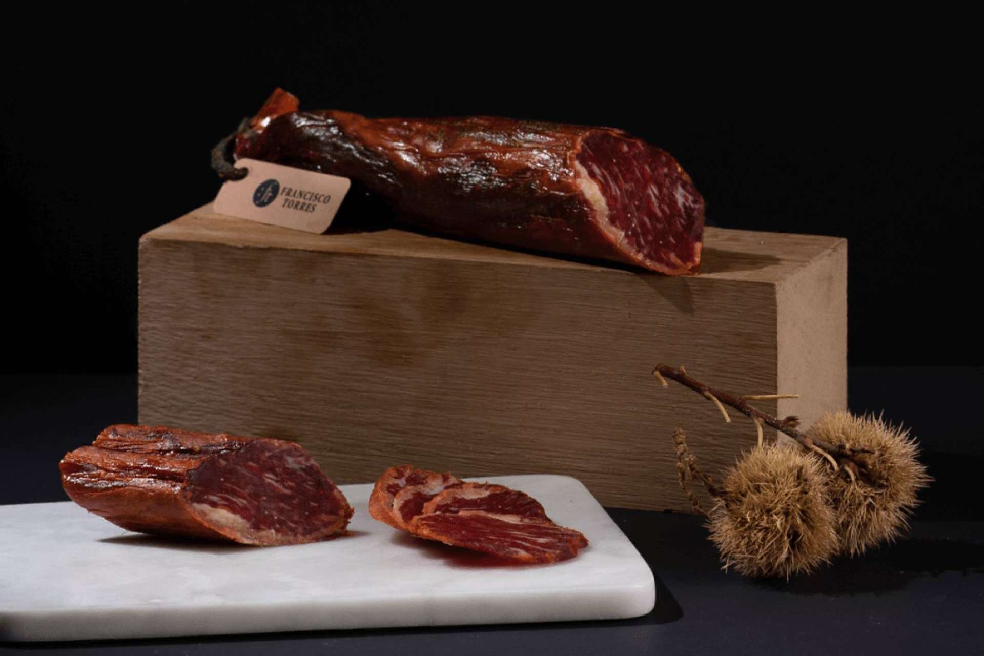 El valor y la tradición unidos en una delicada selección de embutidos artesanos de la Serranía de Ronda