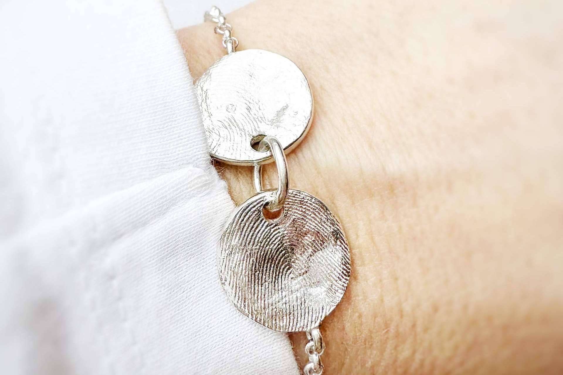 Una propuesta ideal para regalar o autoregalarse, las joyas especiales y originales de la marca Dejando Huella