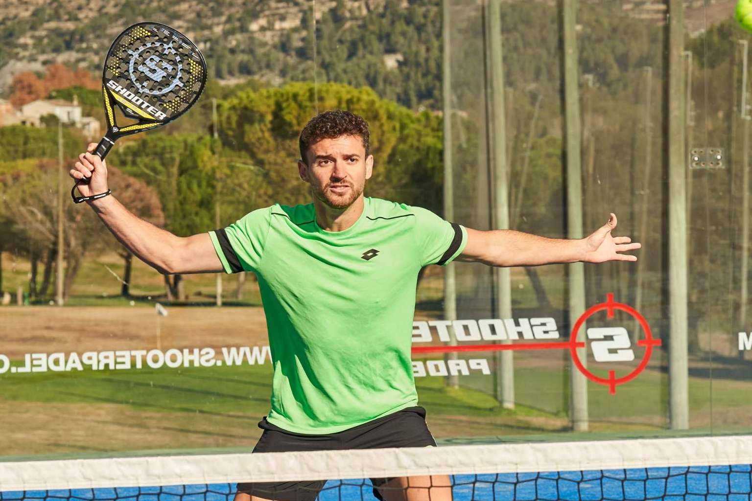 Palas de pádel SHOOTER PADEL de altas prestaciones especialmente diseñadas para evitar lesiones