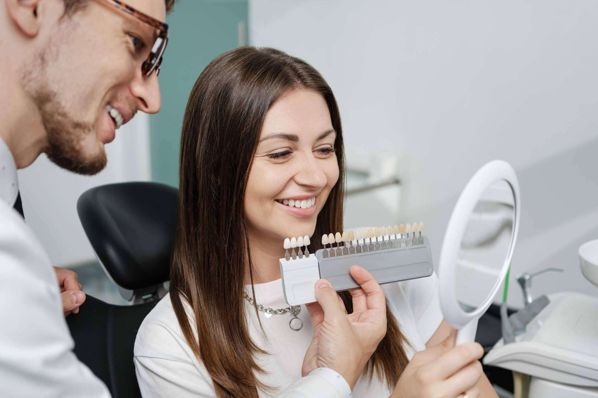 Microcarillas dentales sin tallado, todo lo que se debe saber acerca de este tratamiento de estética dental