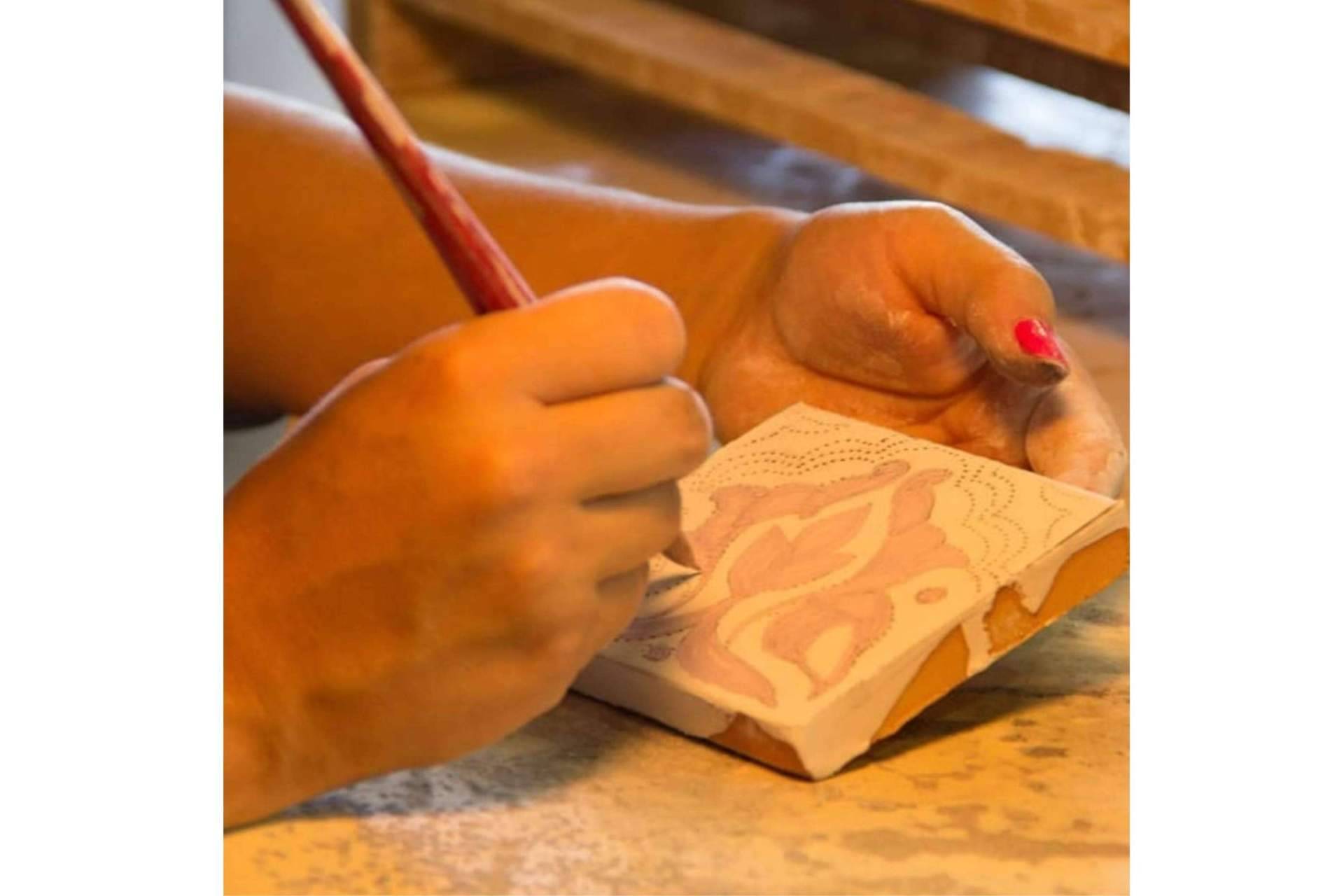 Artesanía sostenible, los azulejos artesanales de Cerámicas Viceira