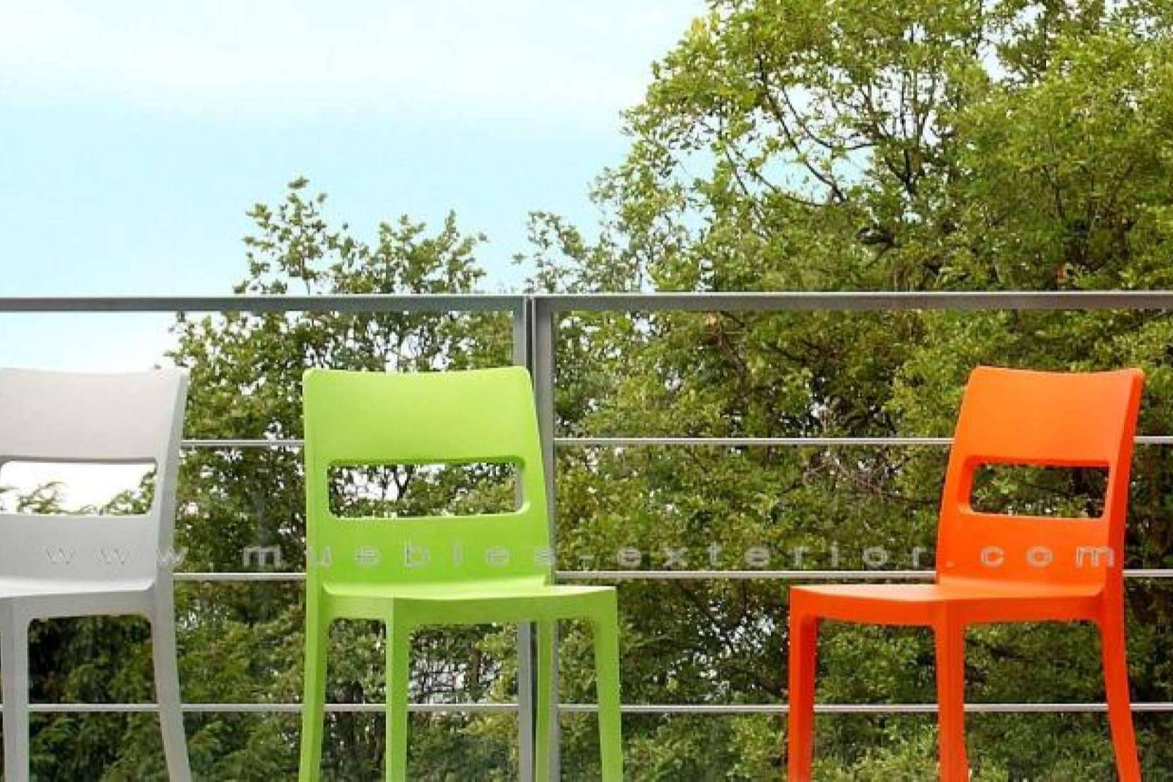 muebles-hosteleria.es dispone en su catálogo de sillas de hostelería