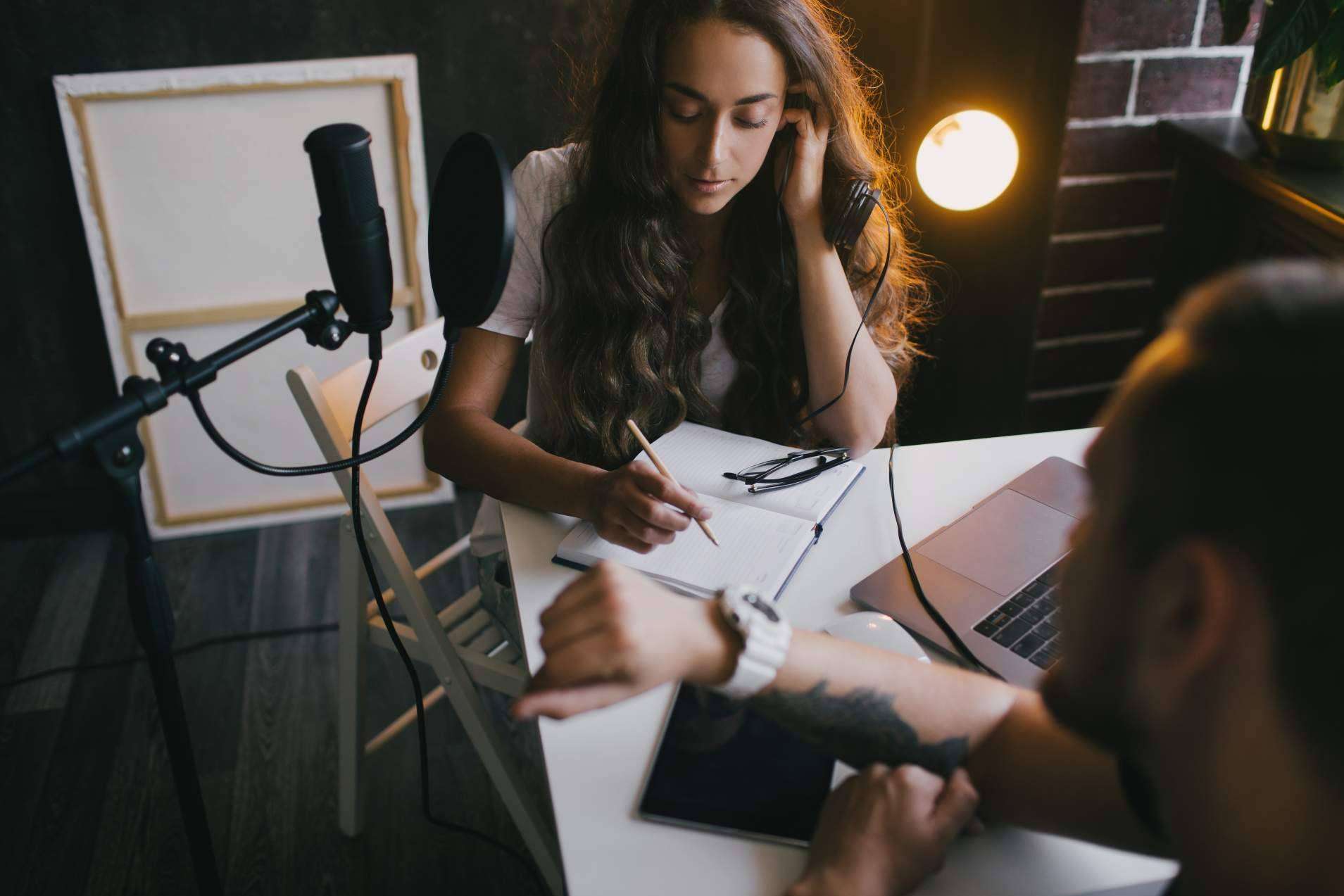 La importancia de las entrevistas en pódcasts para construir su autoridad y credibilidad