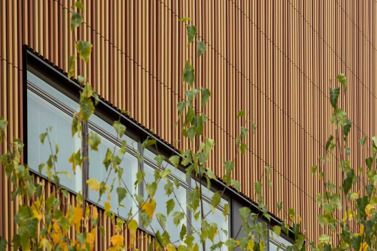 Los beneficios de la fachada ventilada, con cerámica de AGROB BUCHTAL, marca representada por GIMAC