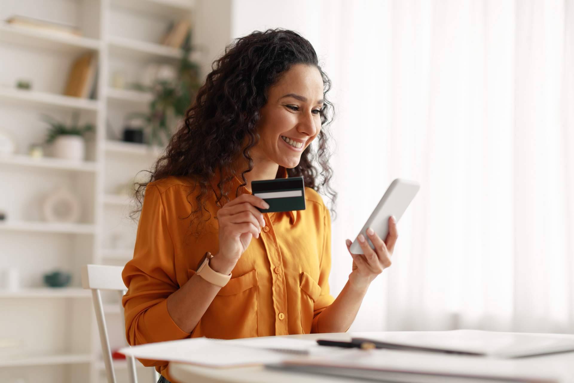 PAYbyCALL, plataforma para pagar con tarjeta por teléfono