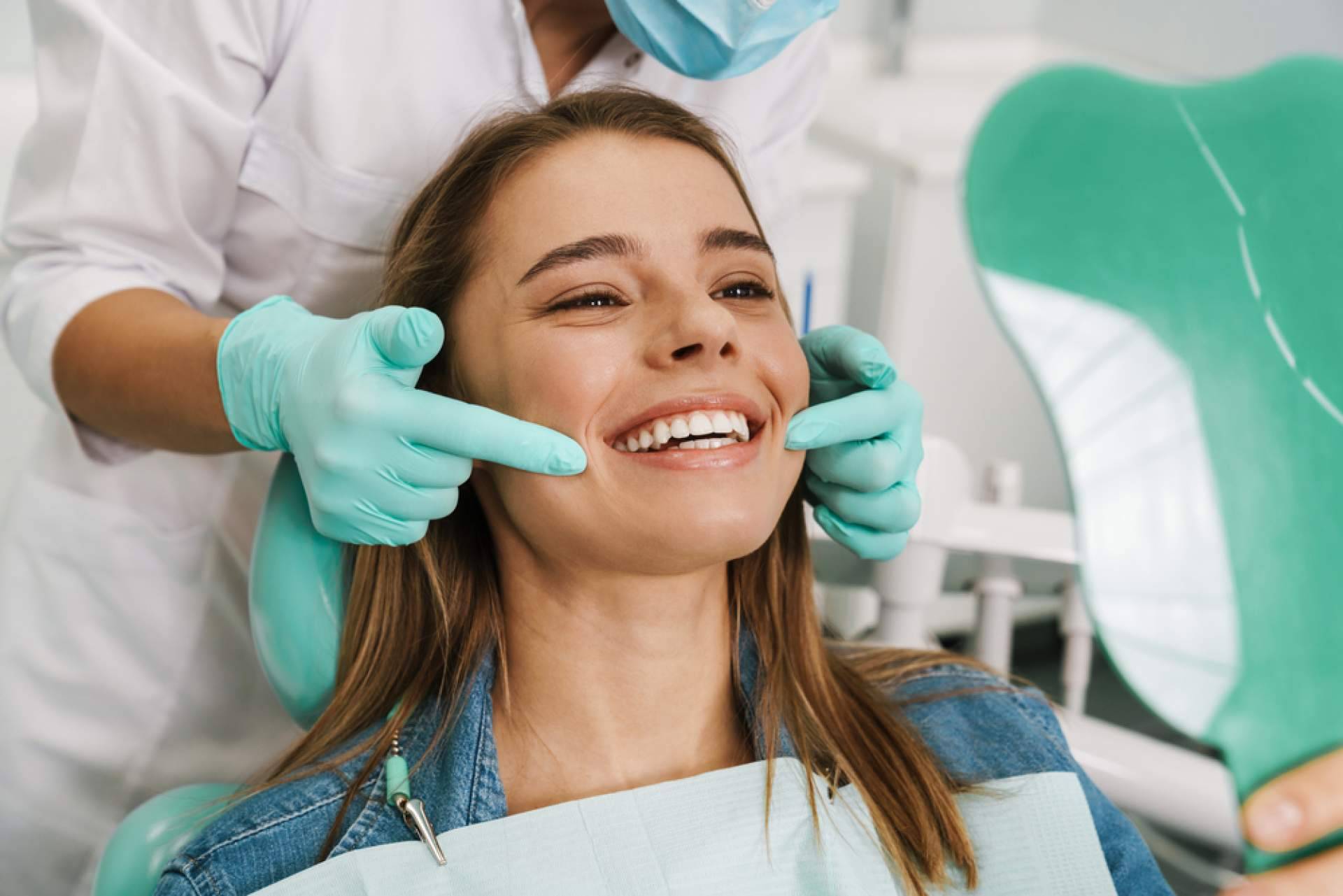 Con las microcarillas dentales de Carlos Saíz Smile se consiguen resultados naturales