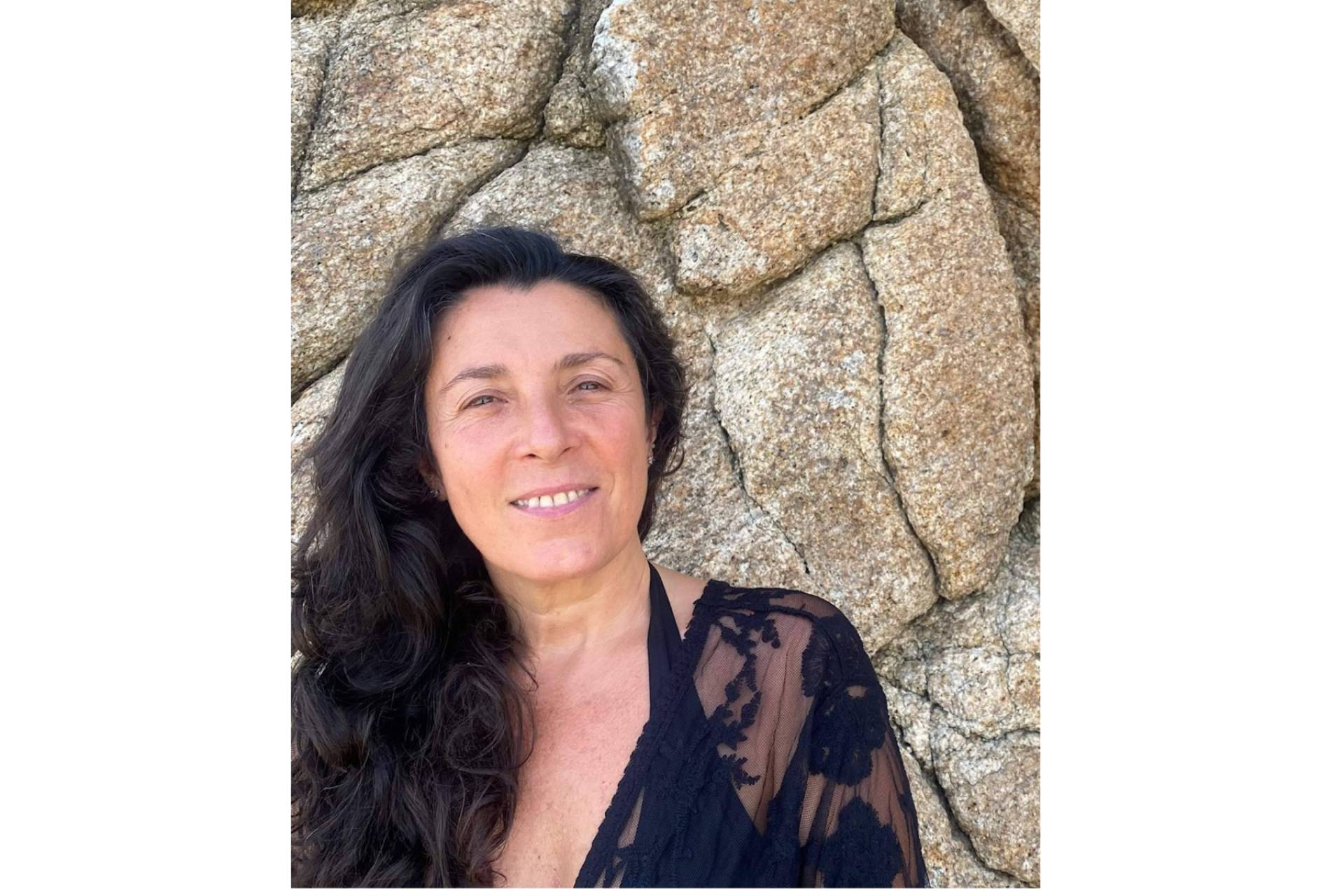 Mariló Sánchez, la valenciana, invita a las mujeres a 'despertar sin tabúes' en su obra; ‘Mujer soberana de tu cuerpo’