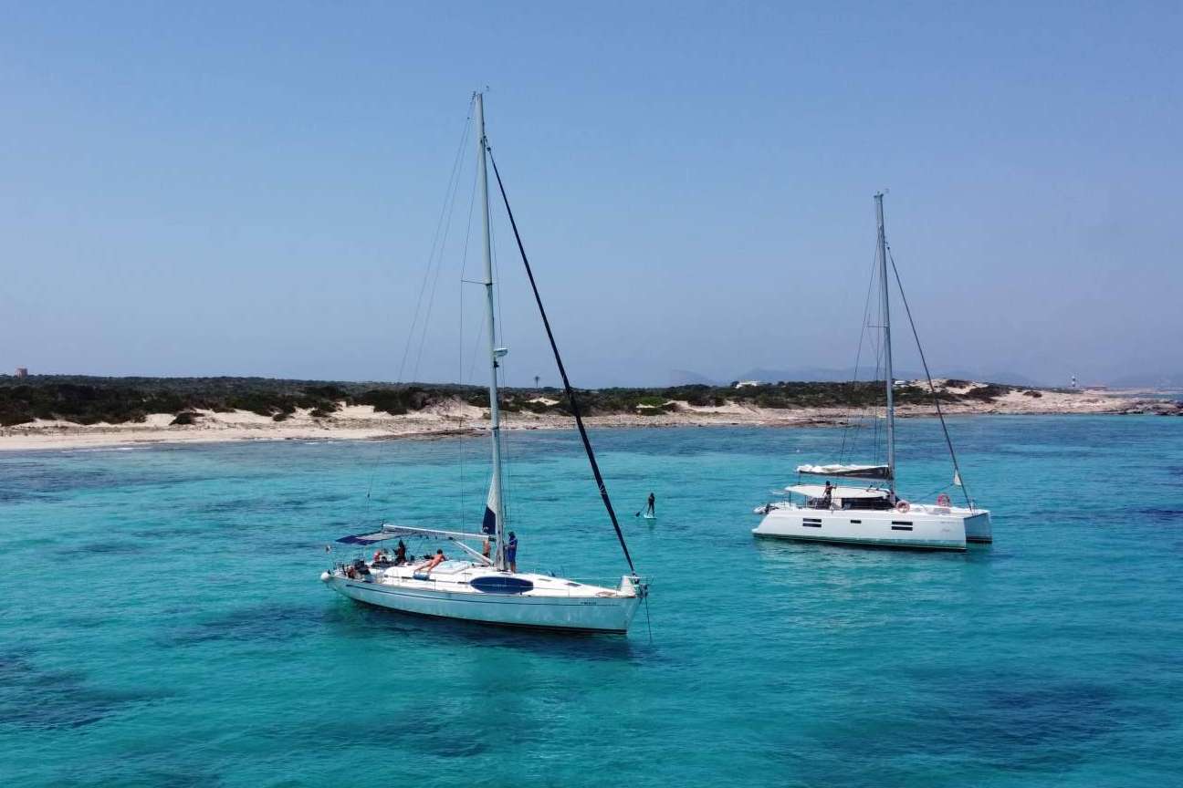 Alquiler de barcos, veleros, catamaranes y yates en Formentera e Ibiza