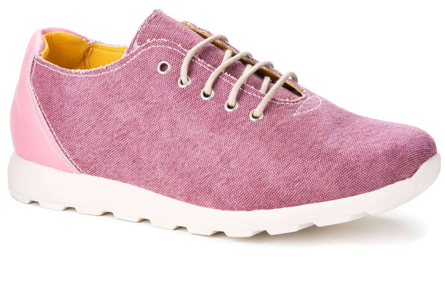 Ecoalkesan, una empresa especializada en zapatillas veganas, que cuenta con las certificaciones PETA y ANIMAL FREE