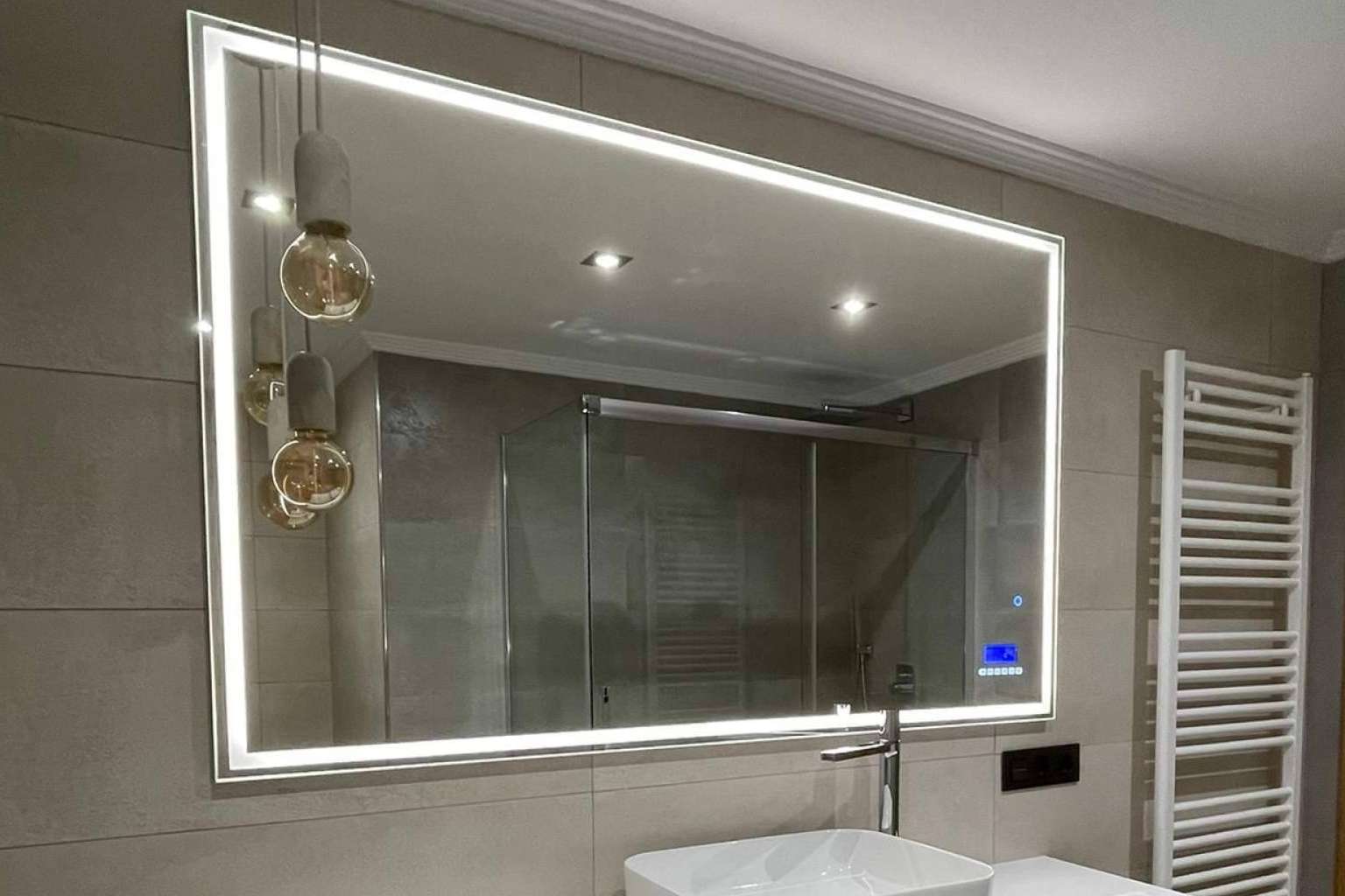 La nueva tendencia 2023 son los espejos redondos con luz LED para baño