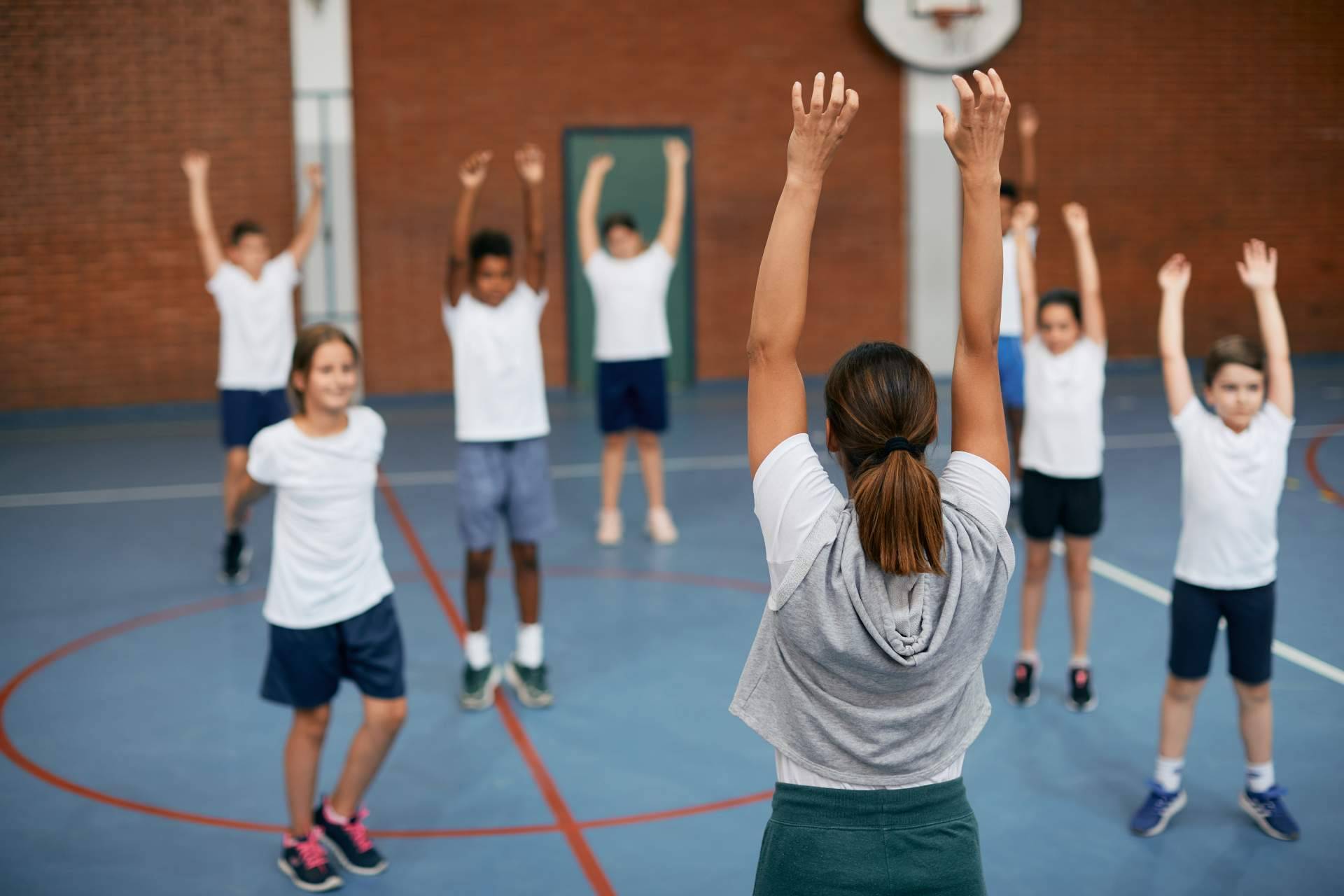 ¿Por qué es importante para los adolescentes y jóvenes la educación física?, según Santiago Romero Granados