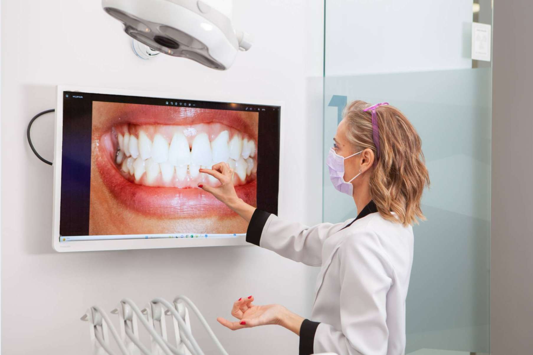 La técnica Invisalign en la clínica dental CRISTINA VIYUELA + CO lleva ya más de 2.000 casos de éxito