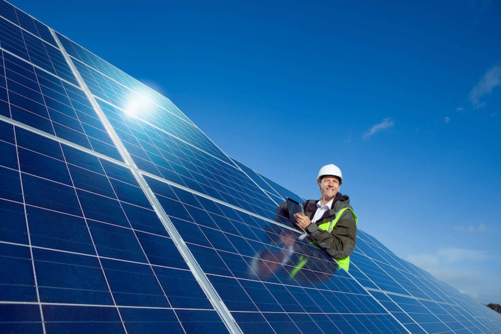 Instaladores de paneles solares, ¿qué hay que buscar y qué se debe evitar?