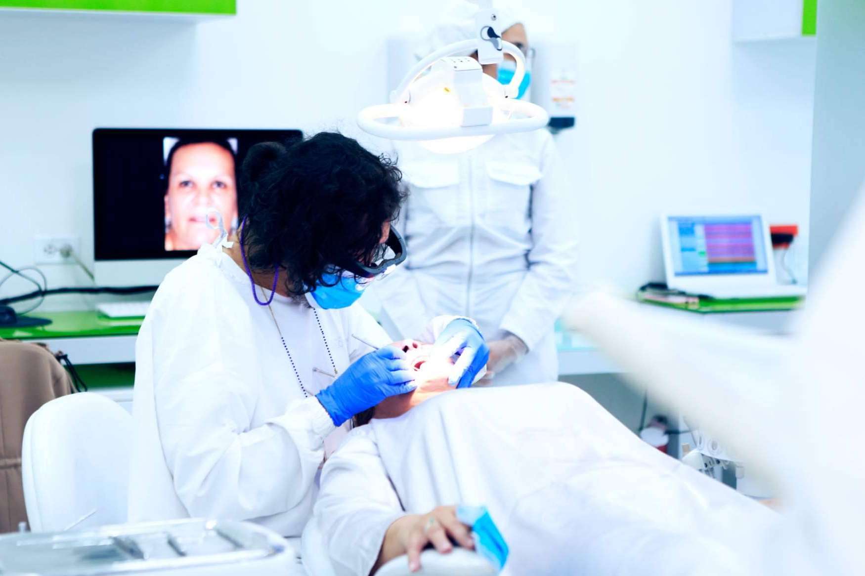 La ortodoncia Invisalign y otras opciones, con Odontología de Marlon Becerra