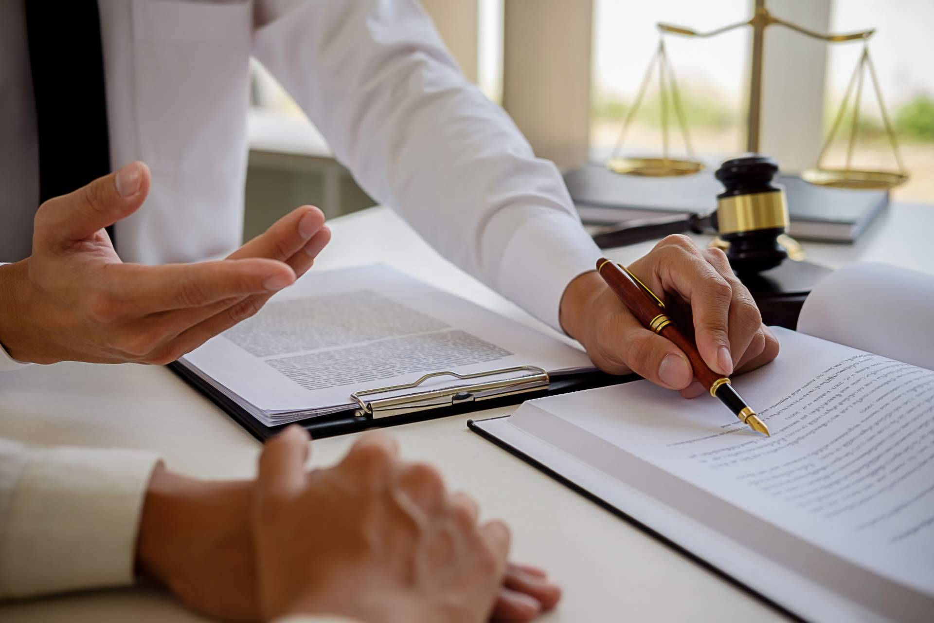 Rafael Martín Bueno, abogados especialistas en casos como negligencias médicas en partos