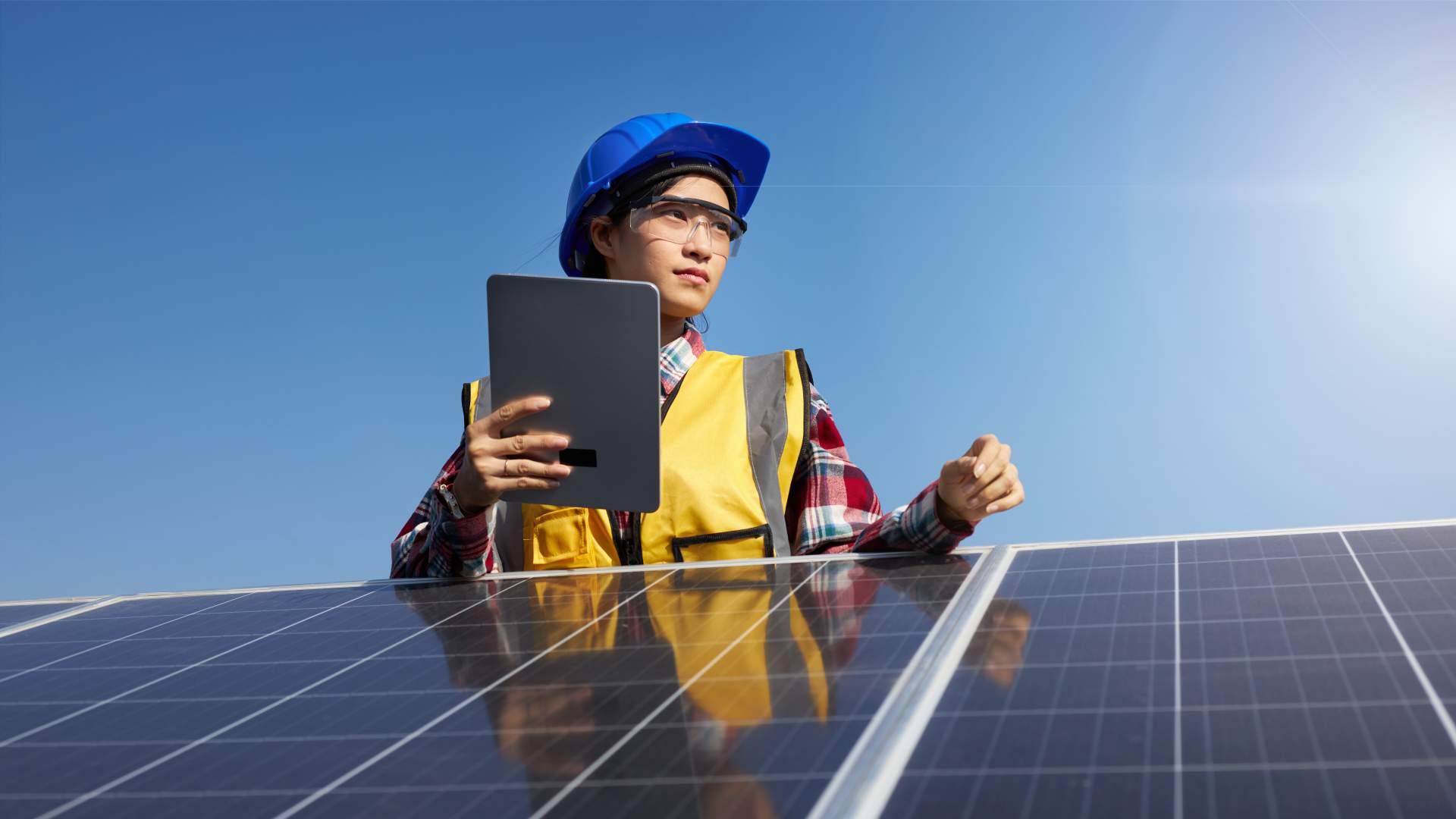 Soof ayuda a encontrar los mejores instaladores para las placas solares
