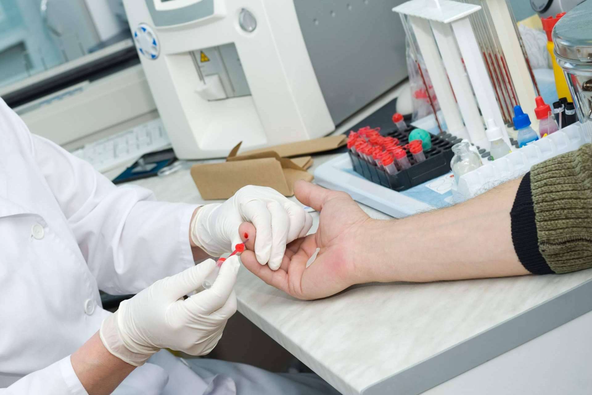 ¿En qué beneficia un análisis celular a los pacientes de cáncer?