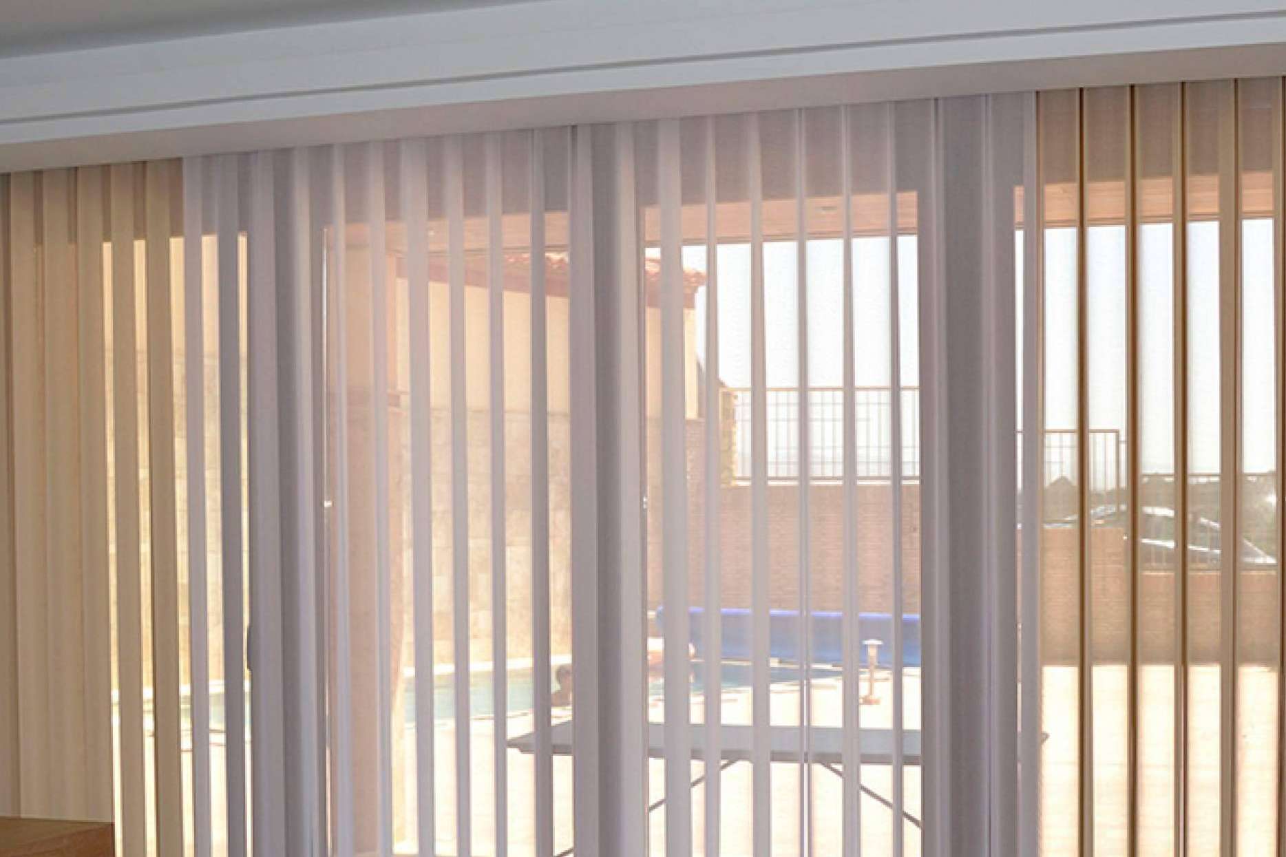 Cortinas a medida en Madrid con el servicio de venta e instalación de Decotex Siglo XXI