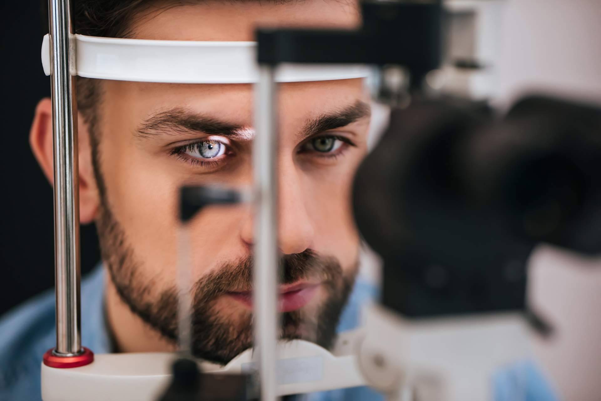 Según muestran diferentes estudios científicos, la corrección de miopía con Fentolasik proporciona mejor visión que otras técnicas, como Lasik y PRK