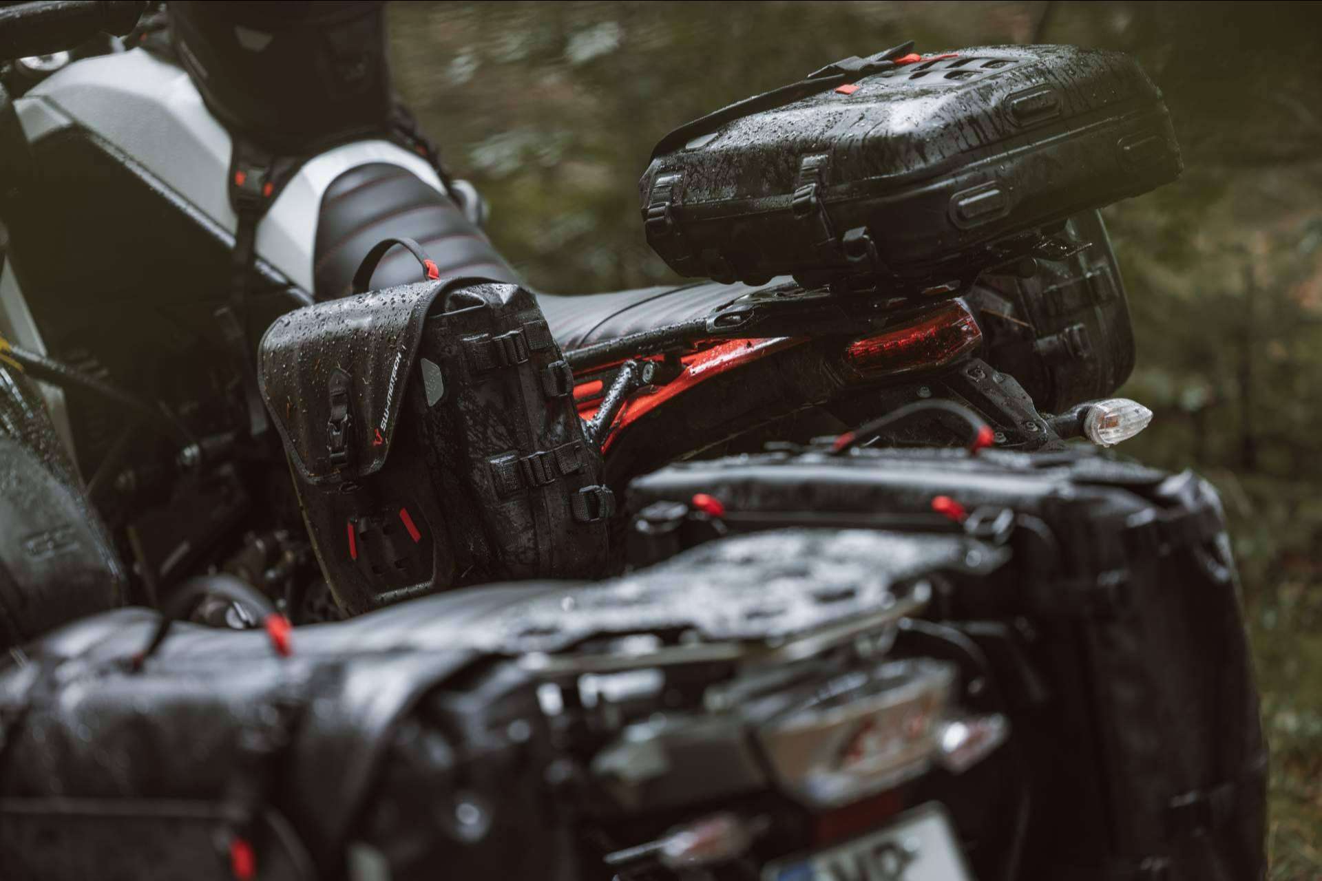 Todos los accesorios necesarios para una aventura en moto de la mano de SW-MOTECH